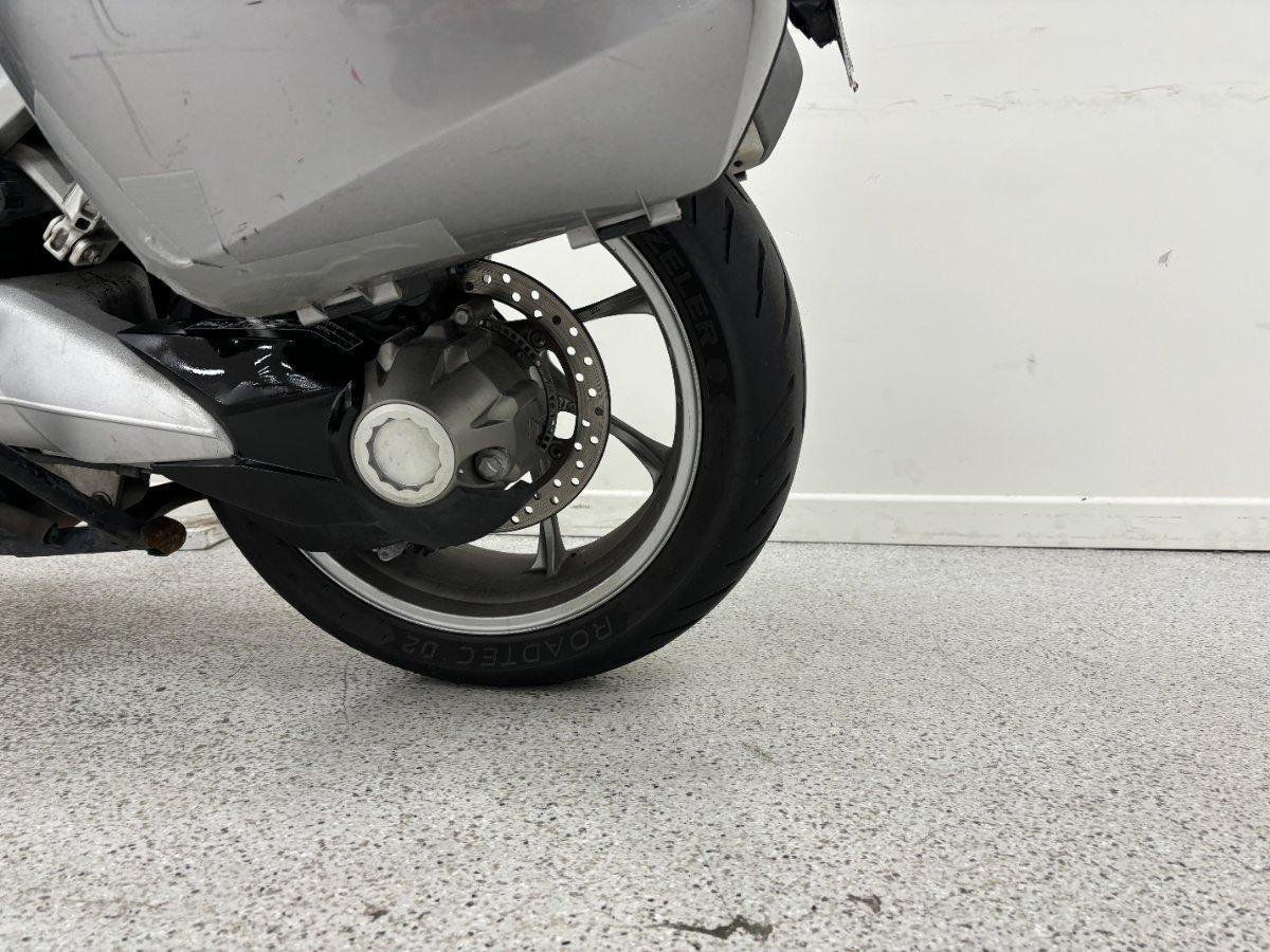 2010 HONDA VFR1200F ROAD