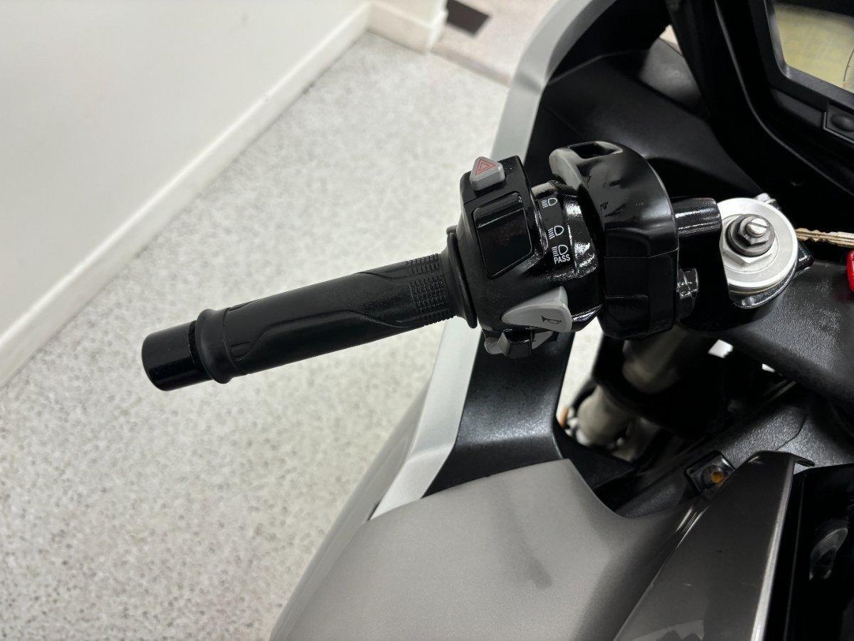 2010 HONDA VFR1200F ROAD