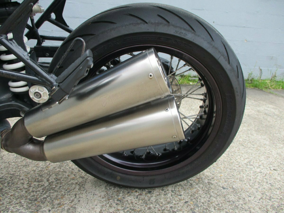 OUTEX R50C Tubeless Spoke Wheel Conversion Kit For BMW R Nine T Rear (2014-2016), 17x5.50 MT, 3-Year Warranty