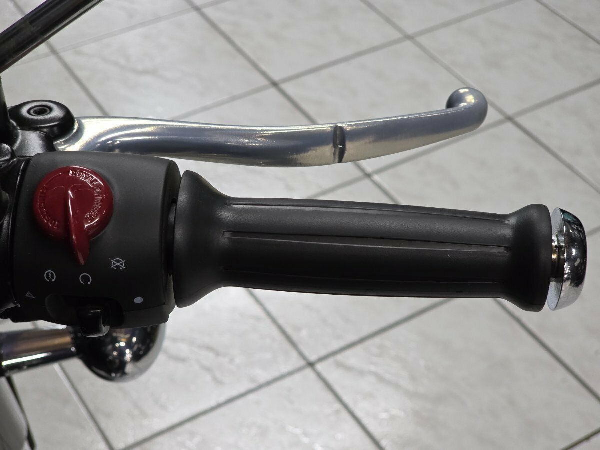 2025 ROYAL ENFIELD (SEE ALSO ENFIELD) BULLET 350 ROAD
