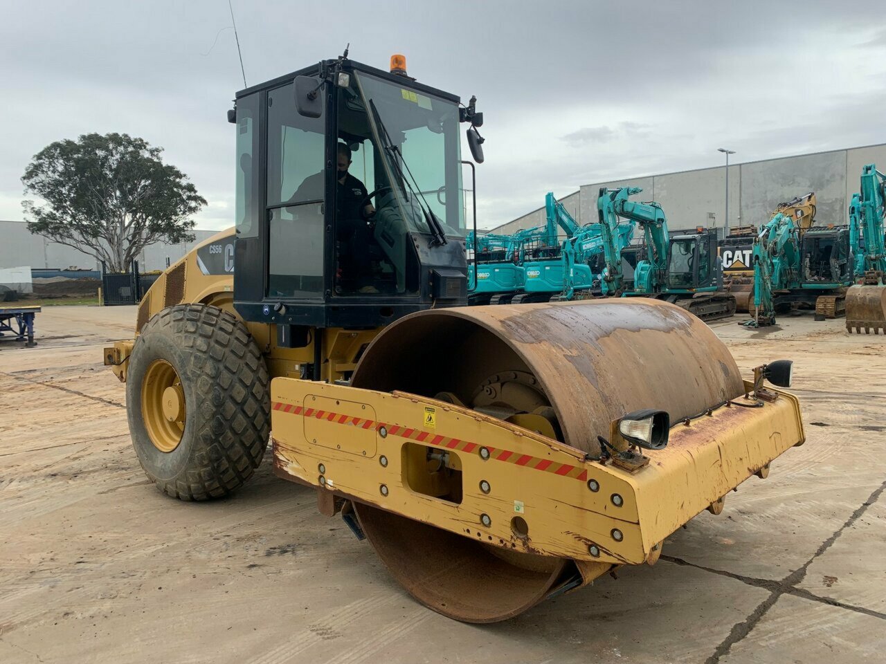 CATERPILLAR CS56 ROLLER JHFD5198034 JUST HEAVY EQUIPMENT