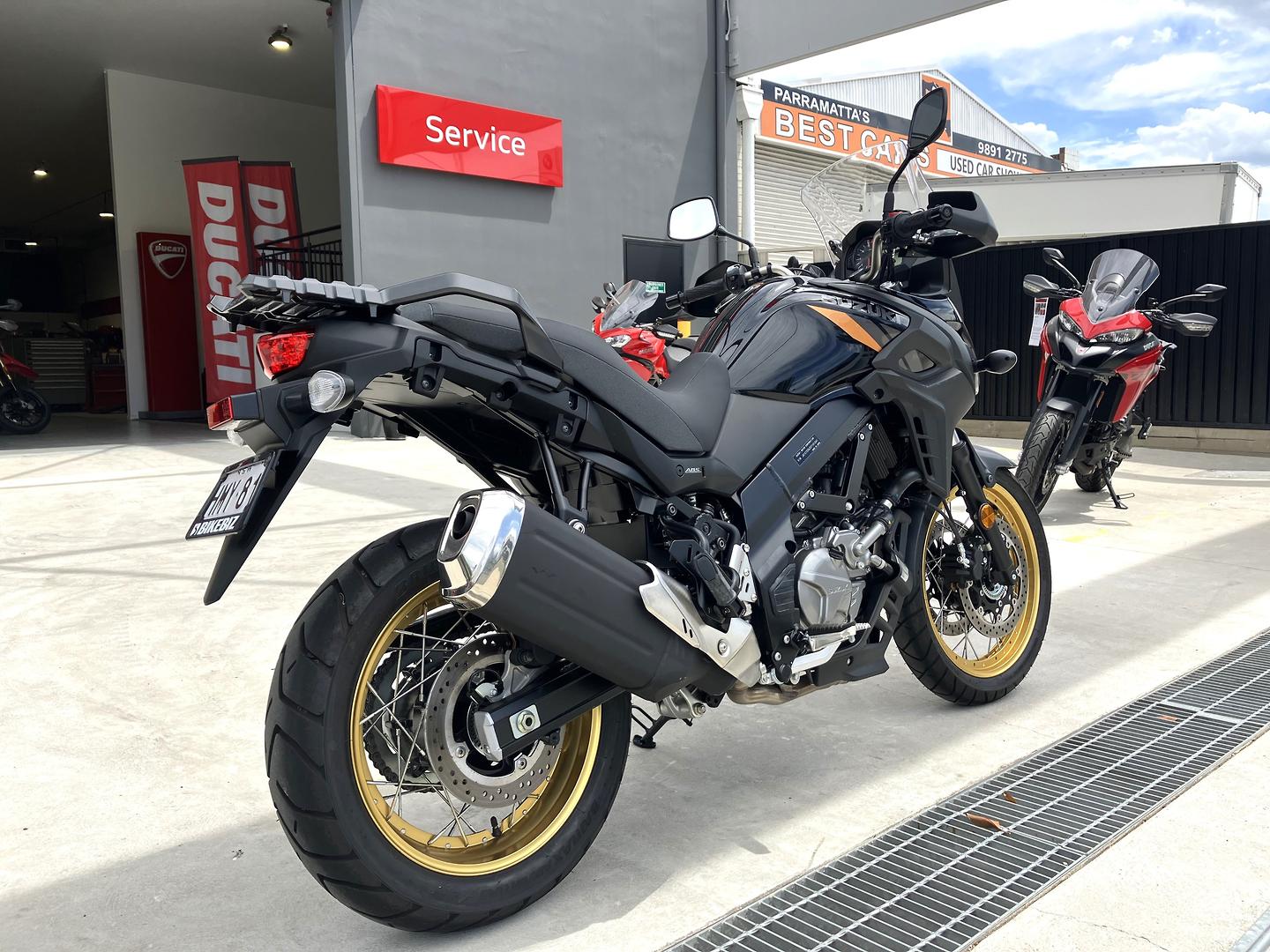 2024 SUZUKI V-STROM 650XT (DL650XA) DUAL SPORTS