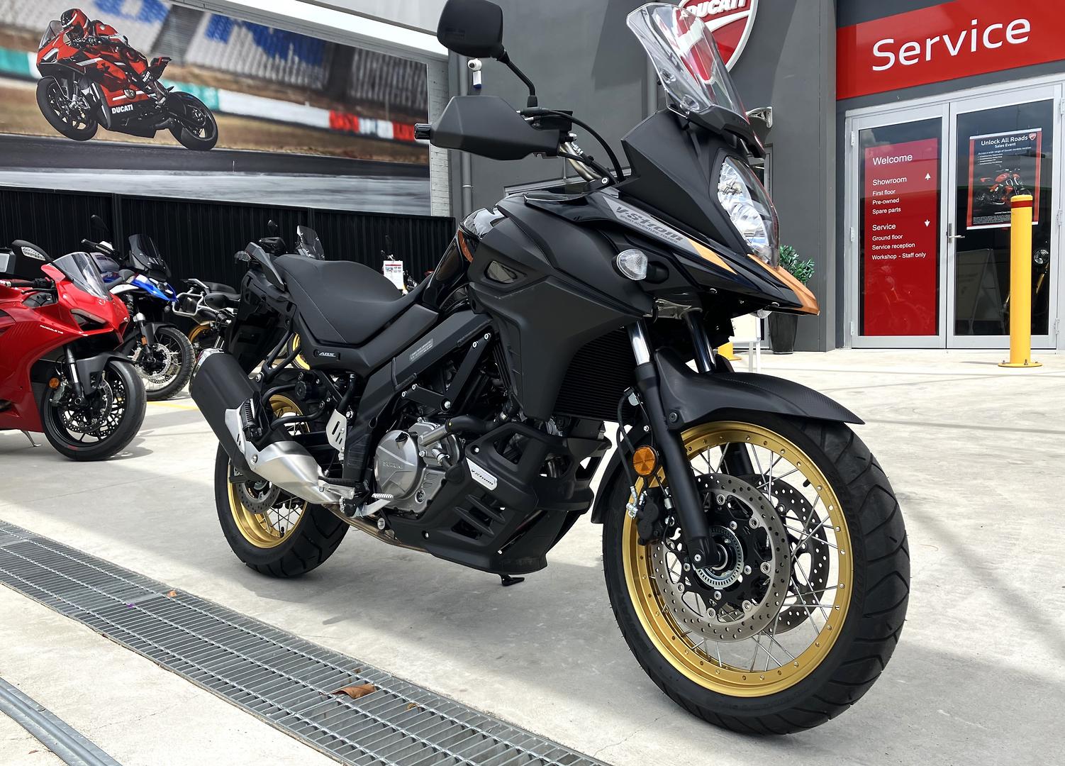 2024 SUZUKI V-STROM 650XT (DL650XA) DUAL SPORTS
