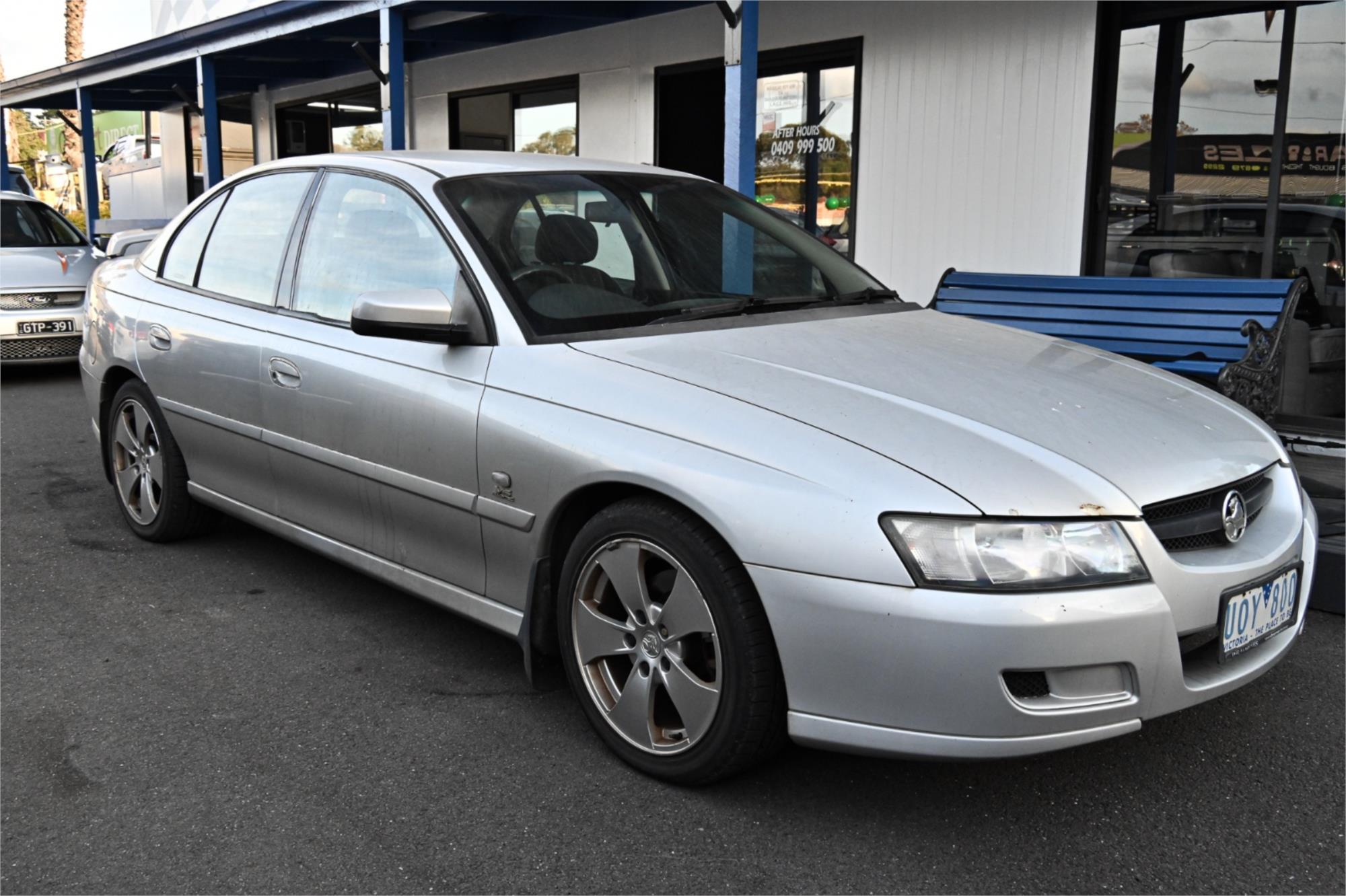 2004 HOLDEN COMMODORE VZ EXECUTIVE AUTOMATIC SEDAN - JAFD5342101 - JUST ...