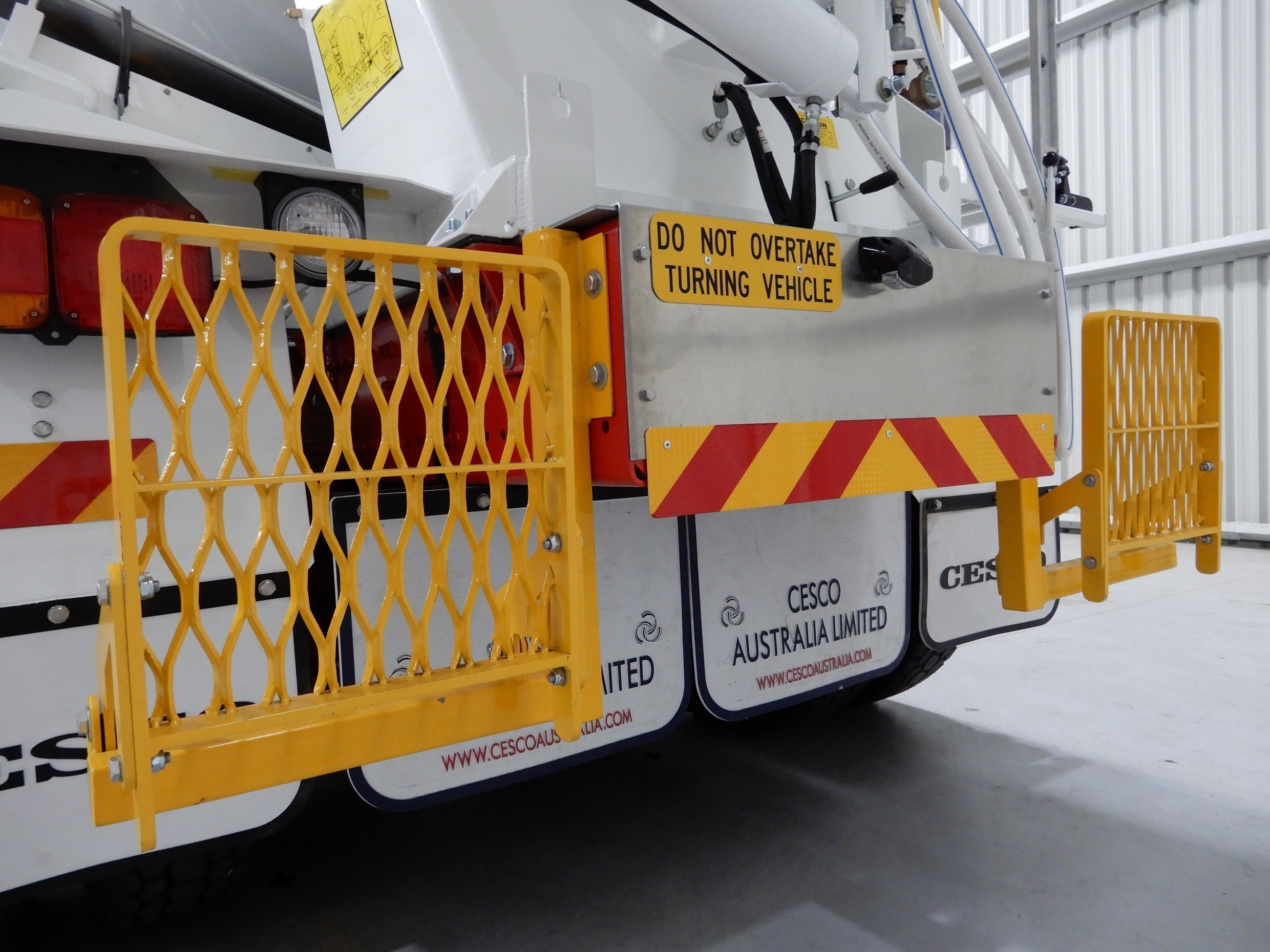 2020 HINO FM 2635 500 SERIES MEDIUM MANUAL 6X4 CONCRETE AGITATOR