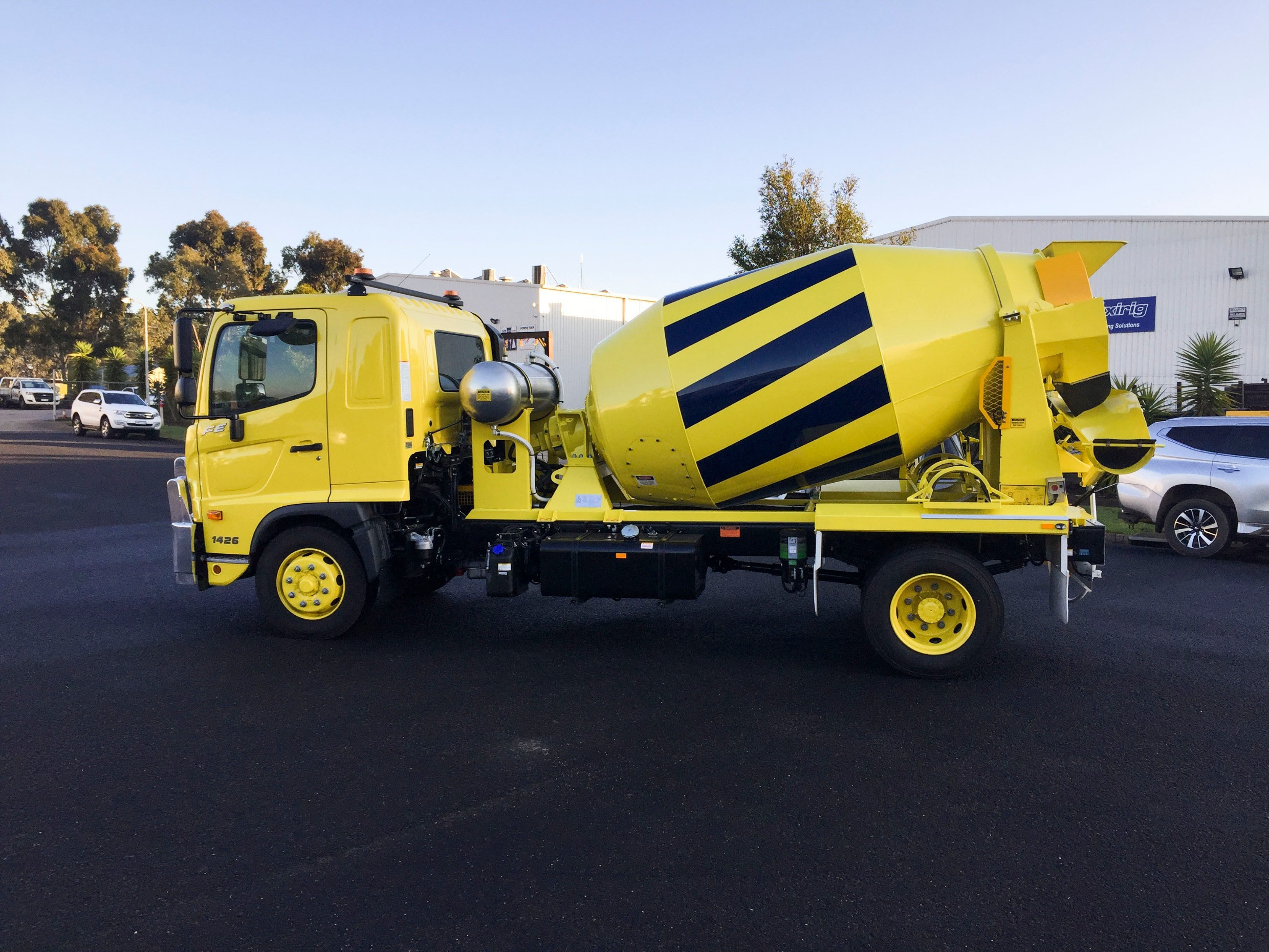 2022 HINO FE 1426-500 SERIES AUTOMATIC CONCRETE AGITATOR