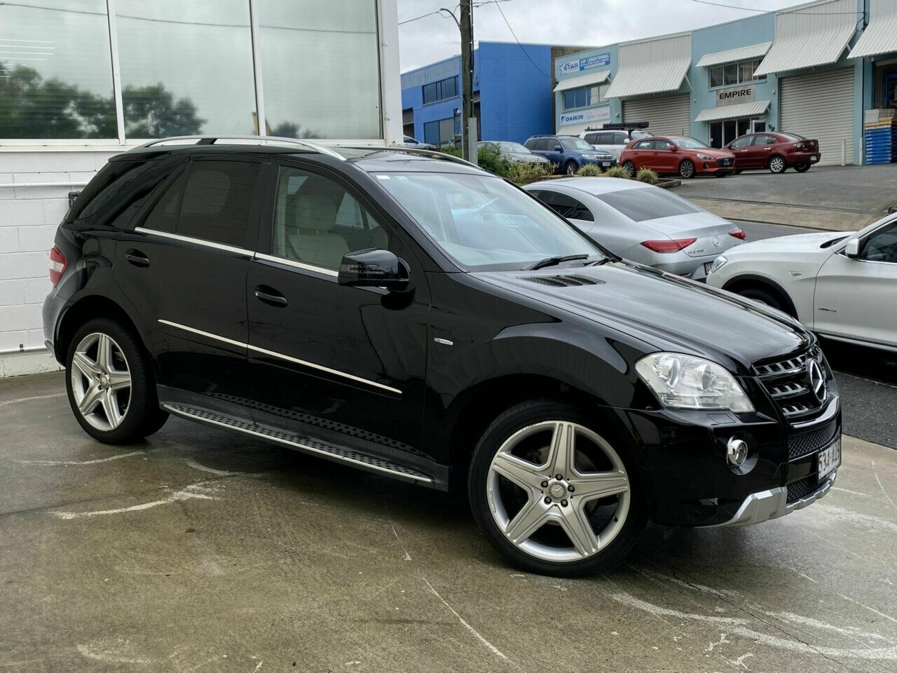 2010 MERCEDES-BENZ ML300 CDI W164 09 UPGRADE 4X4 7 SP AUTOMATIC G-TRONIC 4D WAGON