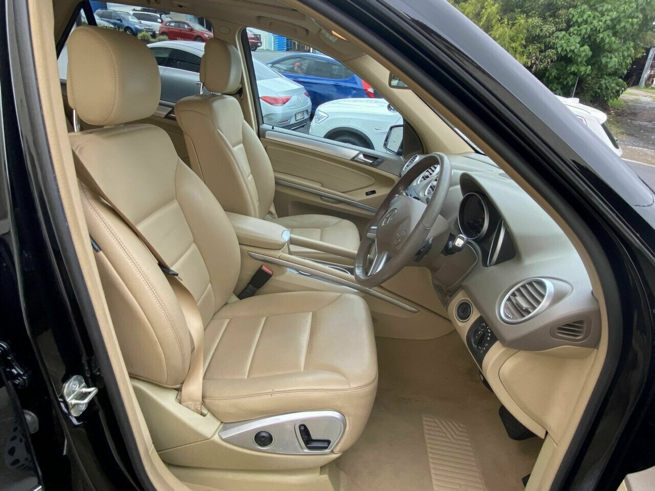 2010 MERCEDES-BENZ ML300 CDI W164 09 UPGRADE 4X4 7 SP AUTOMATIC G-TRONIC 4D WAGON