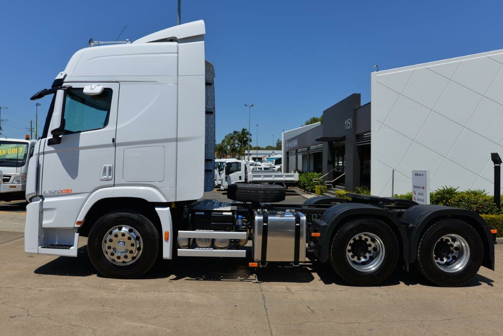 2019 HYUNDAI XCIENT MWB - PRIME MOVER - 6X4 AUTOMATIC PRIME MOVER