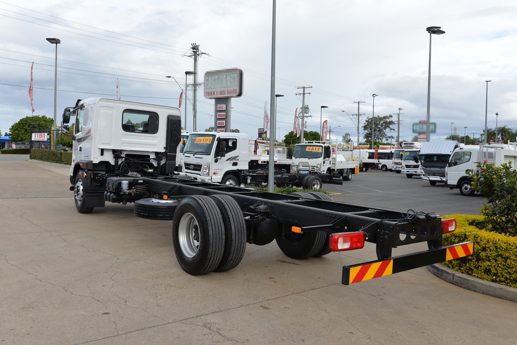 2022 HYUNDAI D217 PAVISE AUTOMATIC CAB CHASSIS