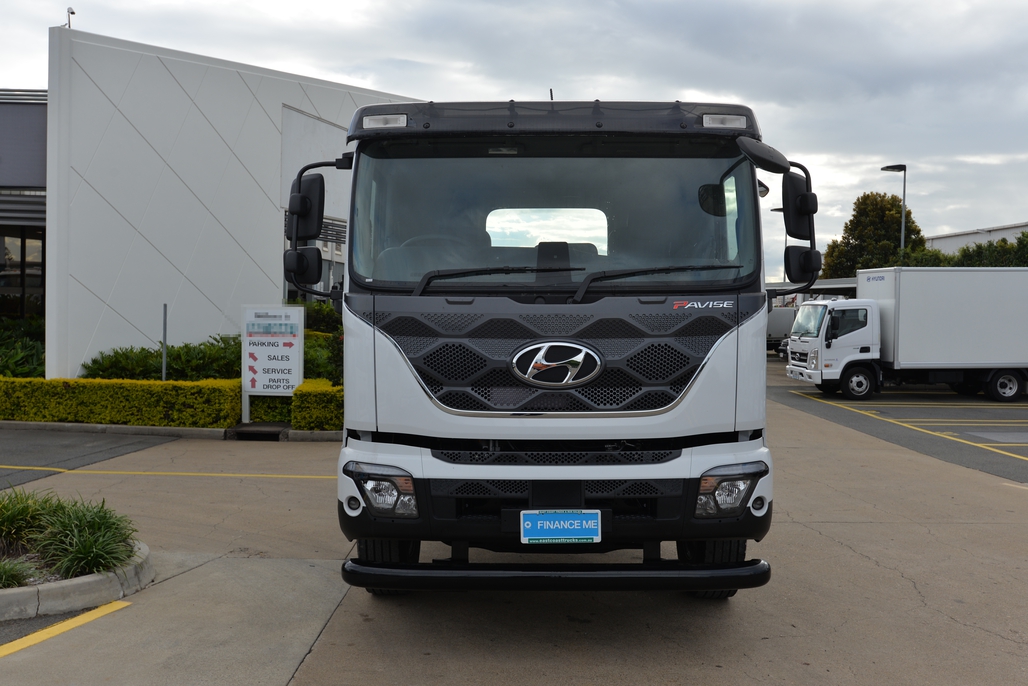 2022 HYUNDAI D217 PAVISE AUTOMATIC CAB CHASSIS