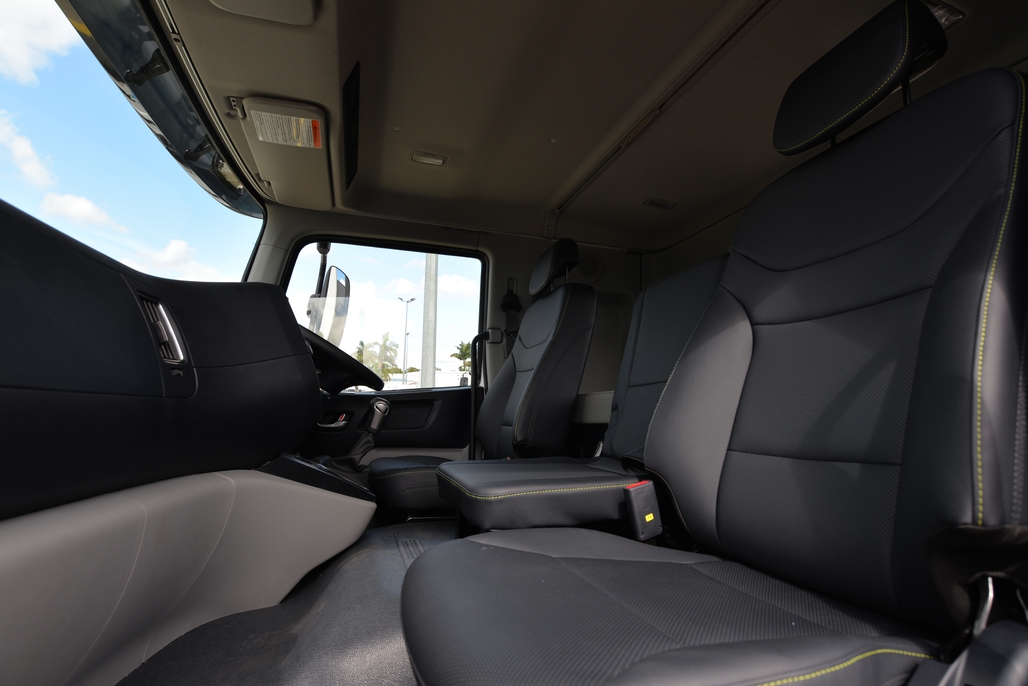 2022 HYUNDAI D115 PAVISE MANUAL CAB CHASSIS
