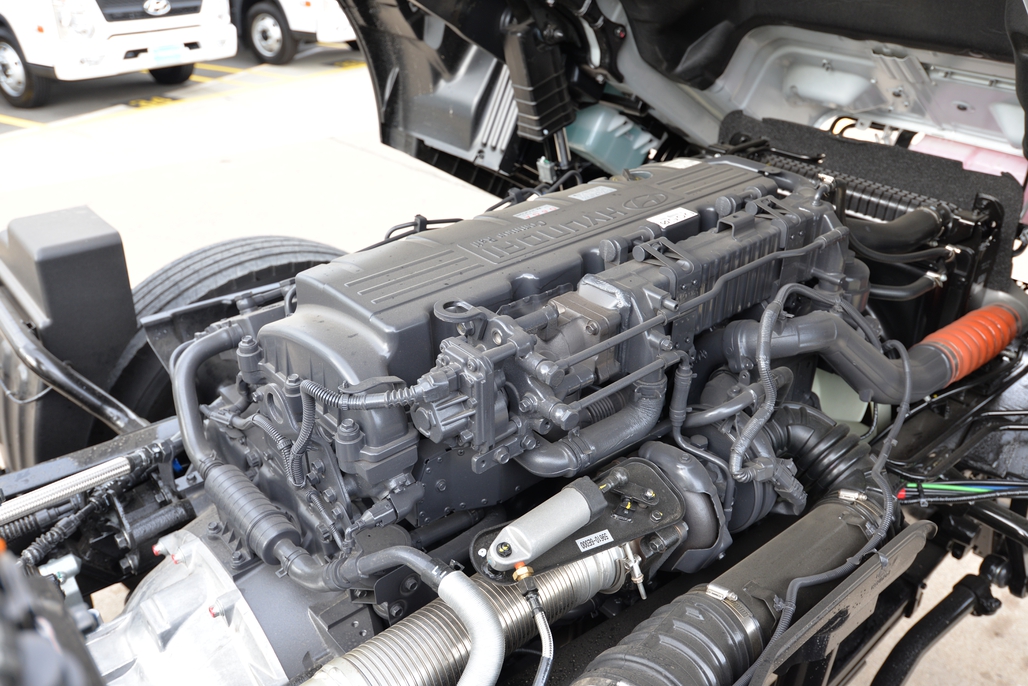 2022 HYUNDAI D217 PAVISE AUTOMATIC CAB CHASSIS