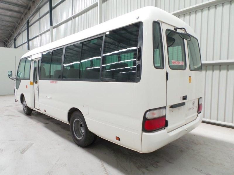 2011 TOYOTA COASTER 50 SERIES BUS