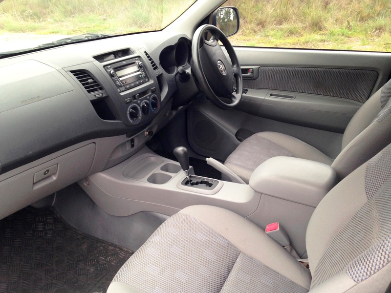 2009 TOYOTA HILUX SR GGN15R 09 UPGRADE