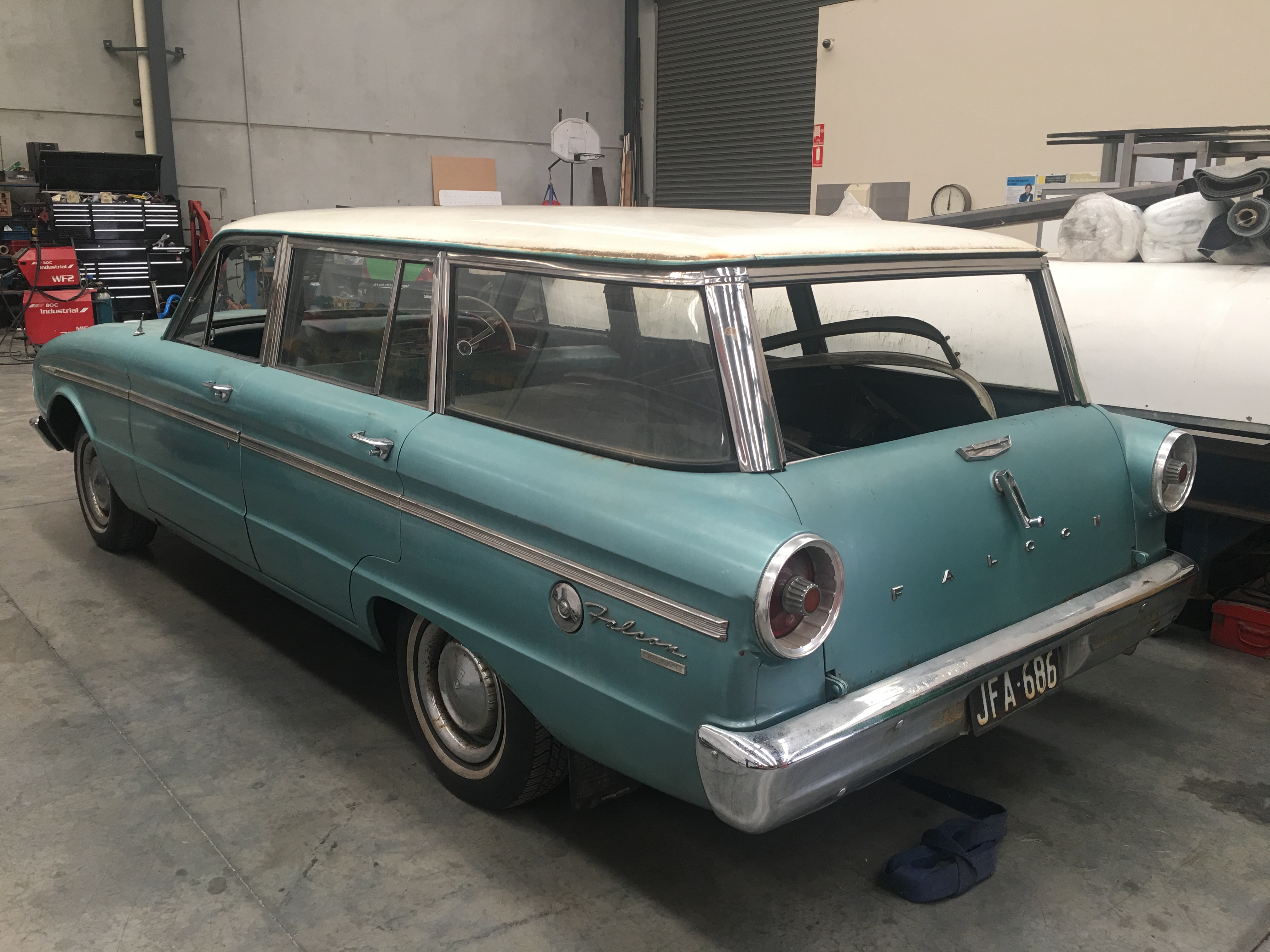 1964 FORD FALCON XM DELUXE 4D