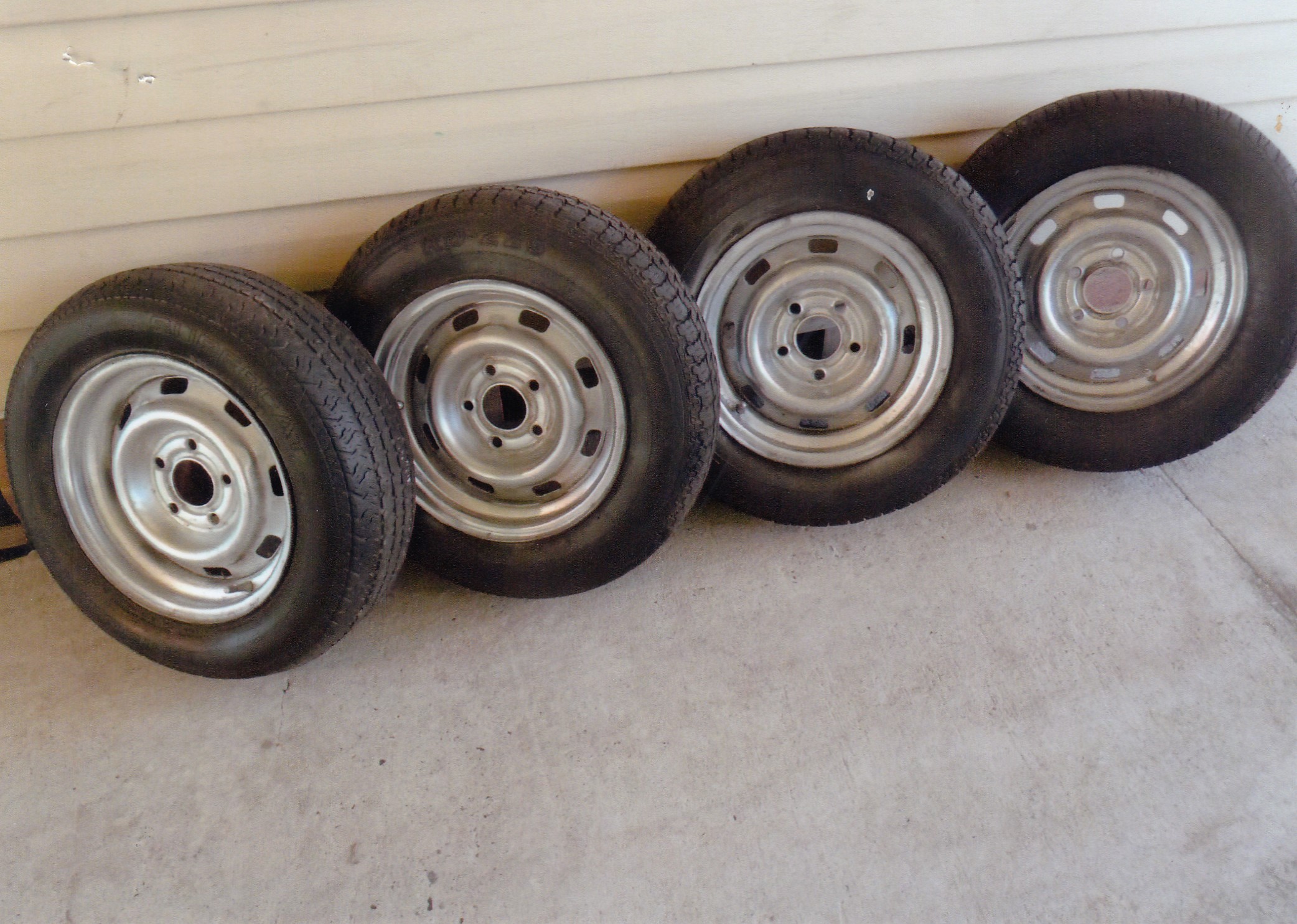 HOLDEN TORANA STD 13" RIMS & TYRES JPM5195038 JUST PARTS