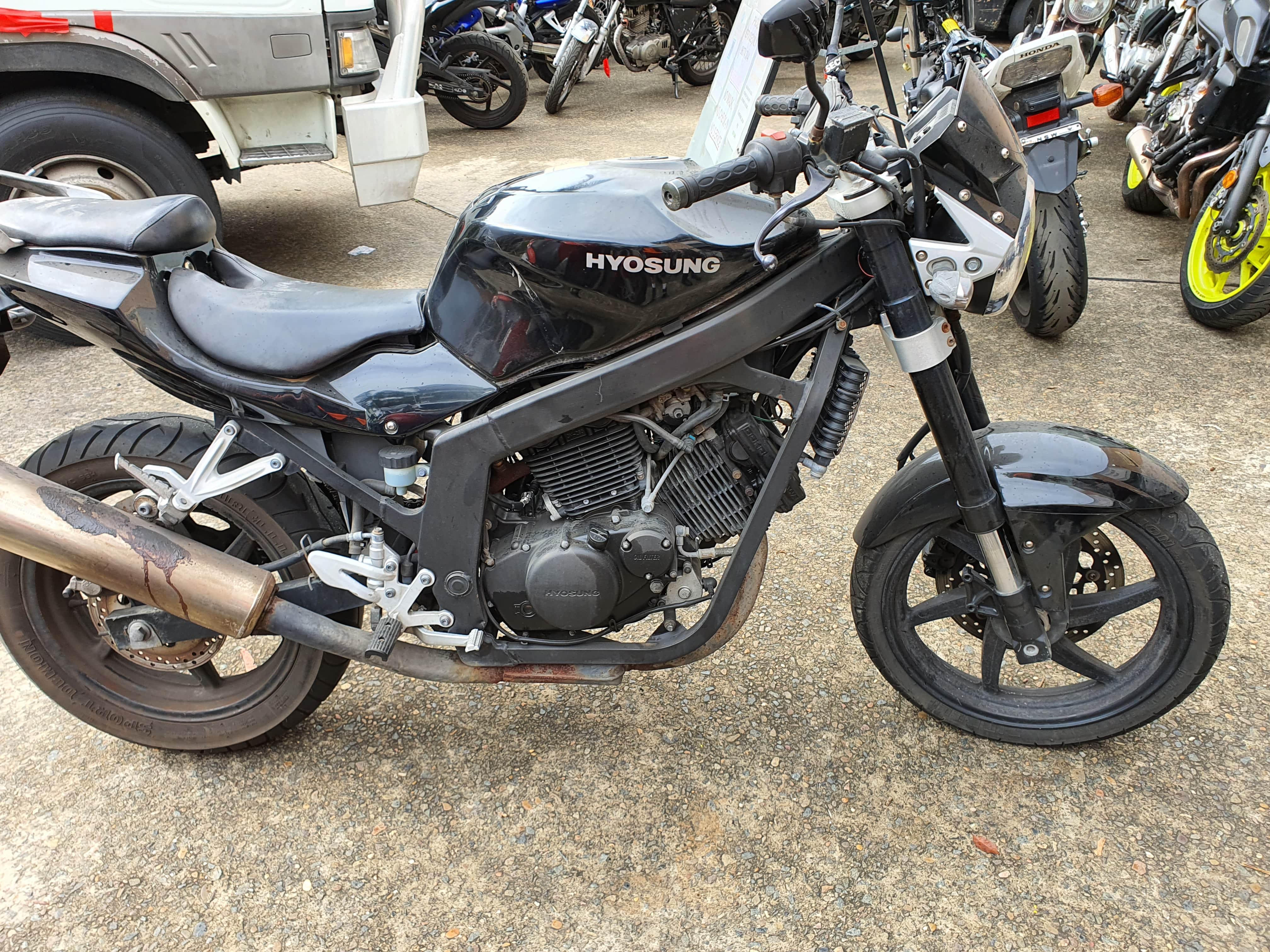 07/2010 HYOSUNG GT250 ROAD - JBPMD5214310 - JUST BIKES