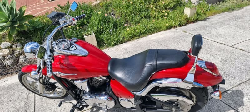 2010 KAWASAKI VULCAN 900 CUSTOM CRUISER