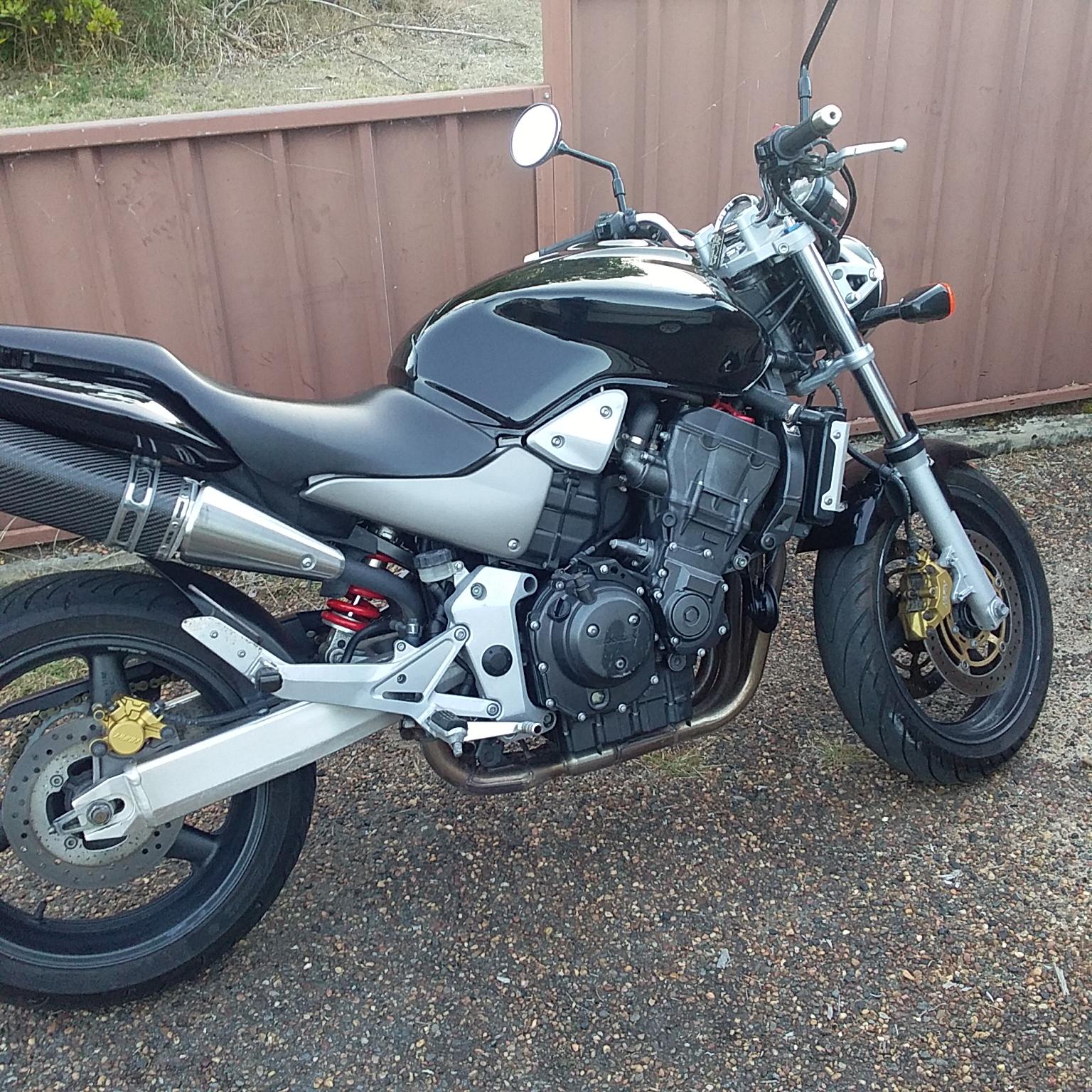 Nhông trước 16T-530 cho xe HONDA CB900F Hornet 919 02-07 CBR900RR 92-03