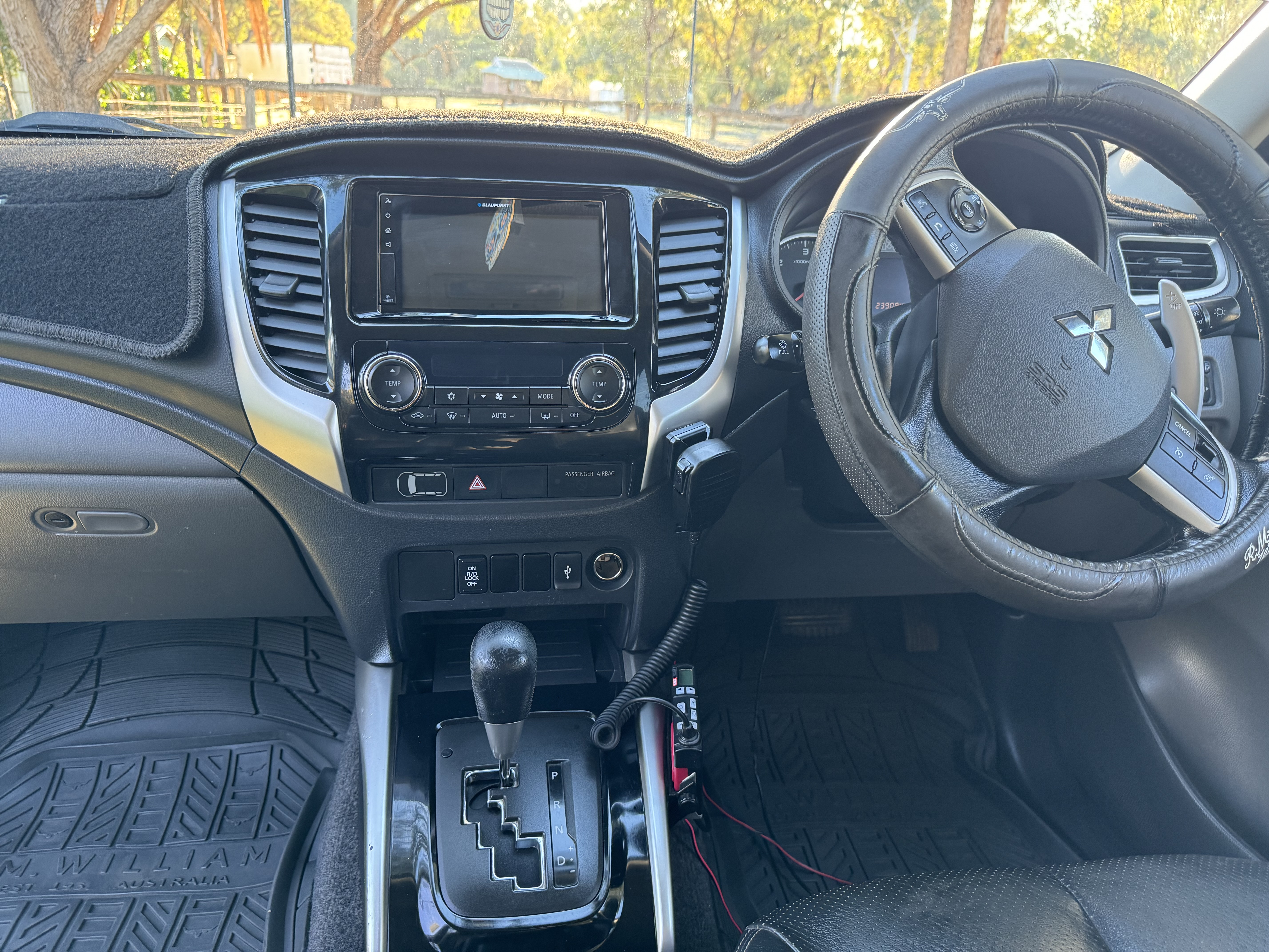2015 MITSUBISHI TRITON MQ MY16 EXCEED (4x4) 5 SP AUTOMATIC DUAL CAB UTILITY