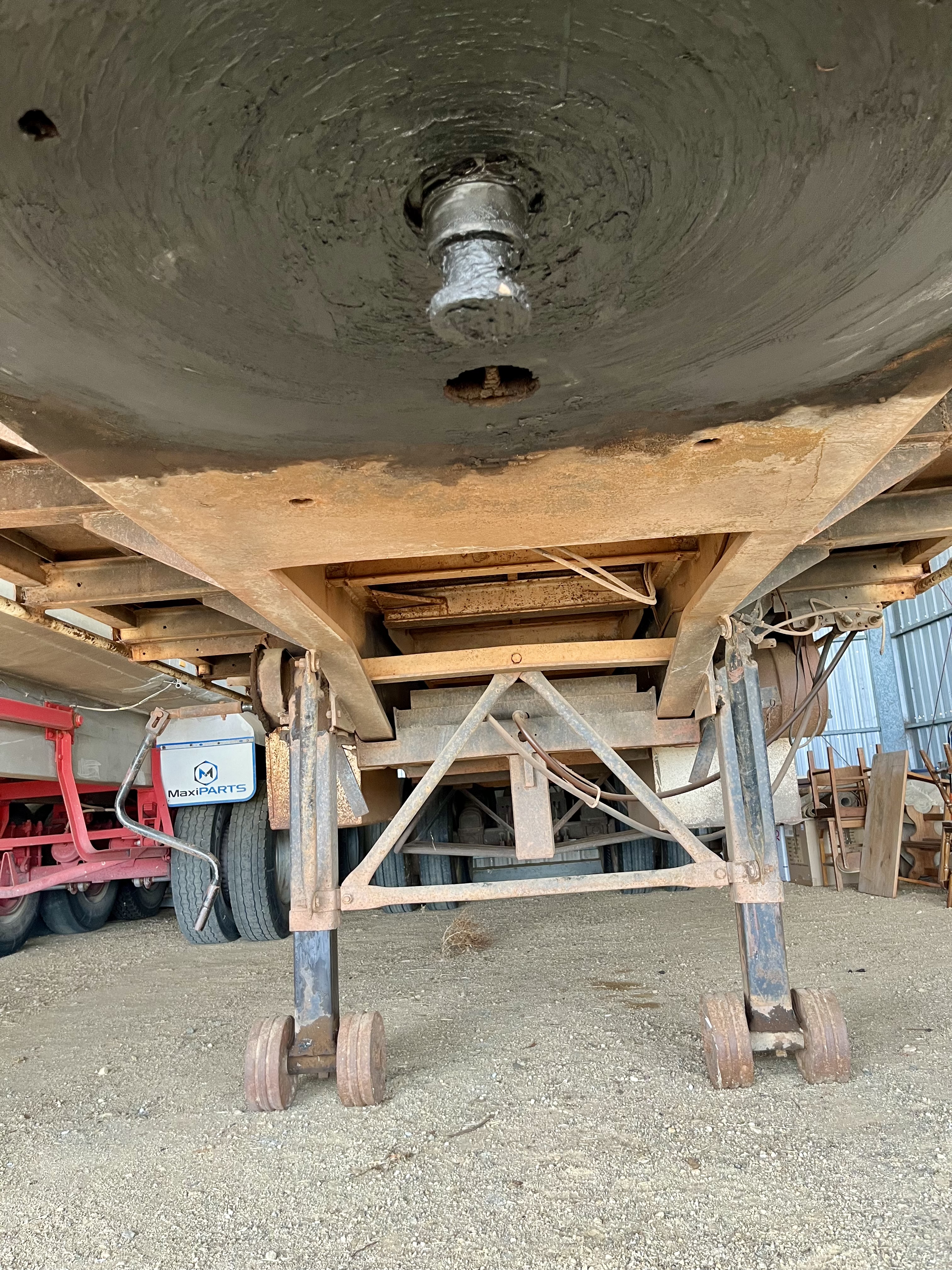 1968 HOWARD PORTER BOGEY EXTENDABLE TRAILER 