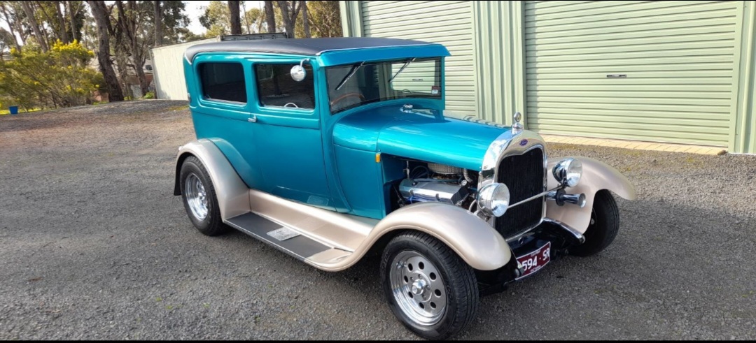 1928 FORD MODEL A SEDAN