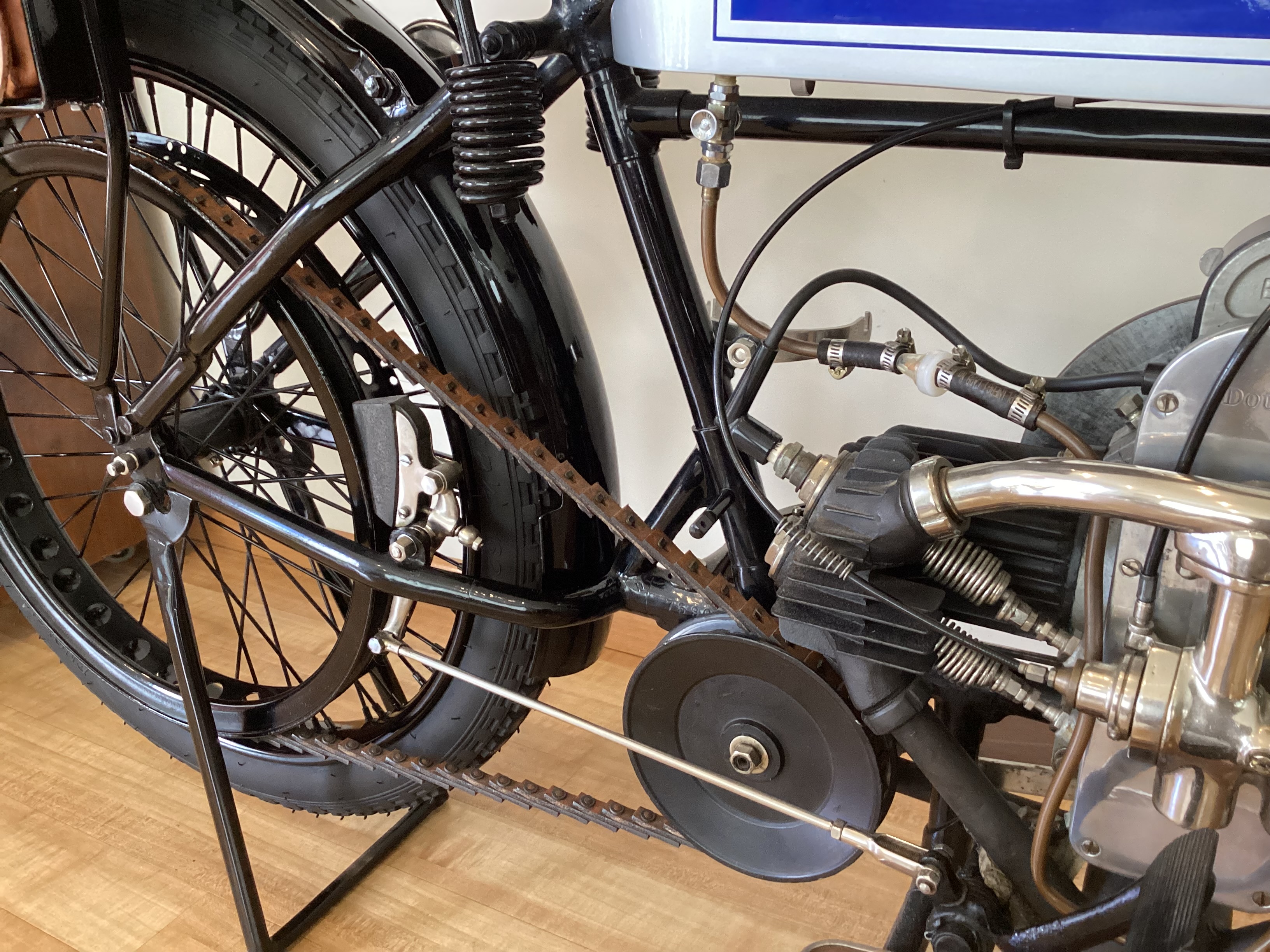 1925 DOUGLAS TS 350 FLAT TANKER ROAD