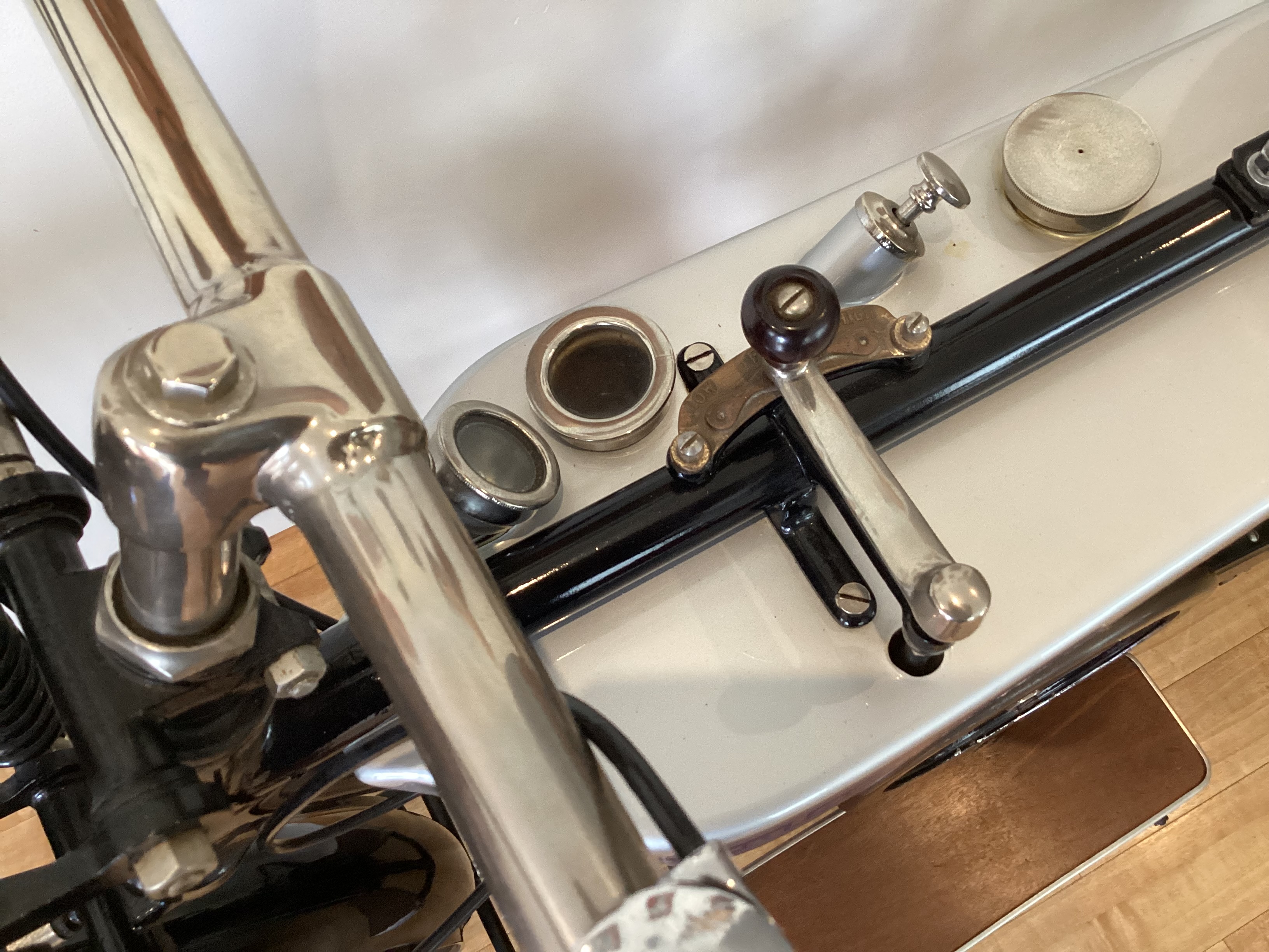 1925 DOUGLAS TS 350 FLAT TANKER ROAD