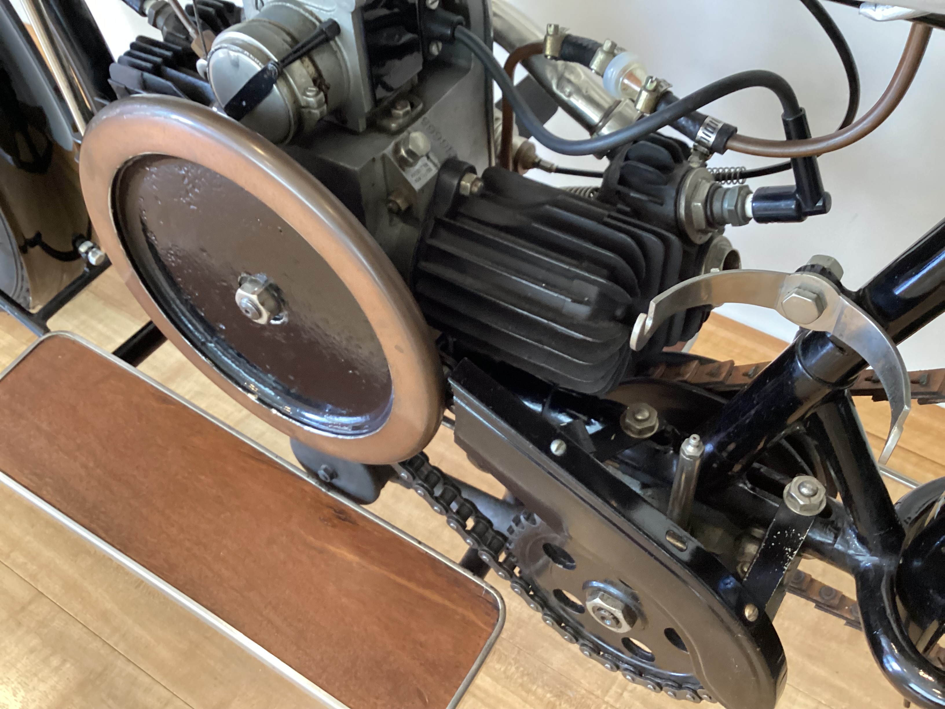 1925 DOUGLAS TS 350 FLAT TANKER ROAD