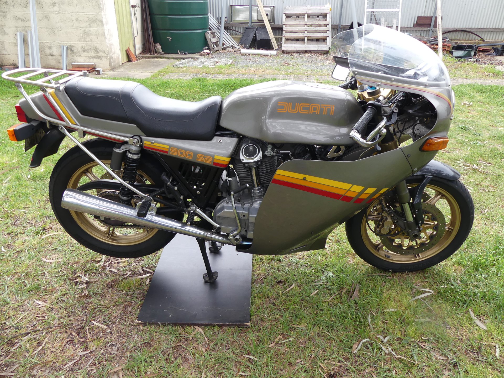 1984 DUCATI 900S2 ROAD