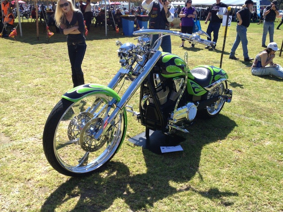2012 VICTORY HAMMER CUSTOM CRUISER