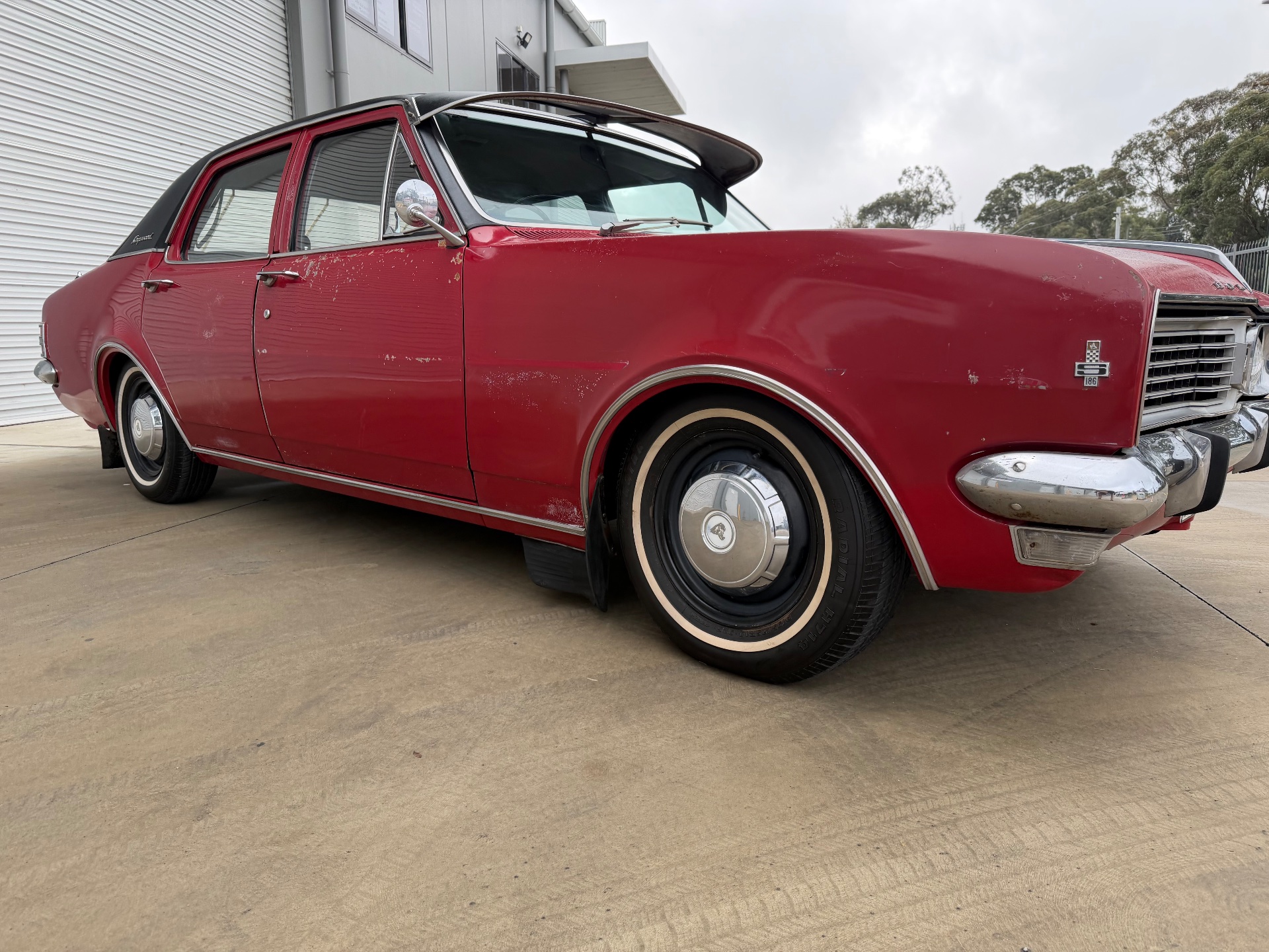 1969 HOLDEN KINGSWOOD HT 3 SP AUTOMATIC 4D SEDAN