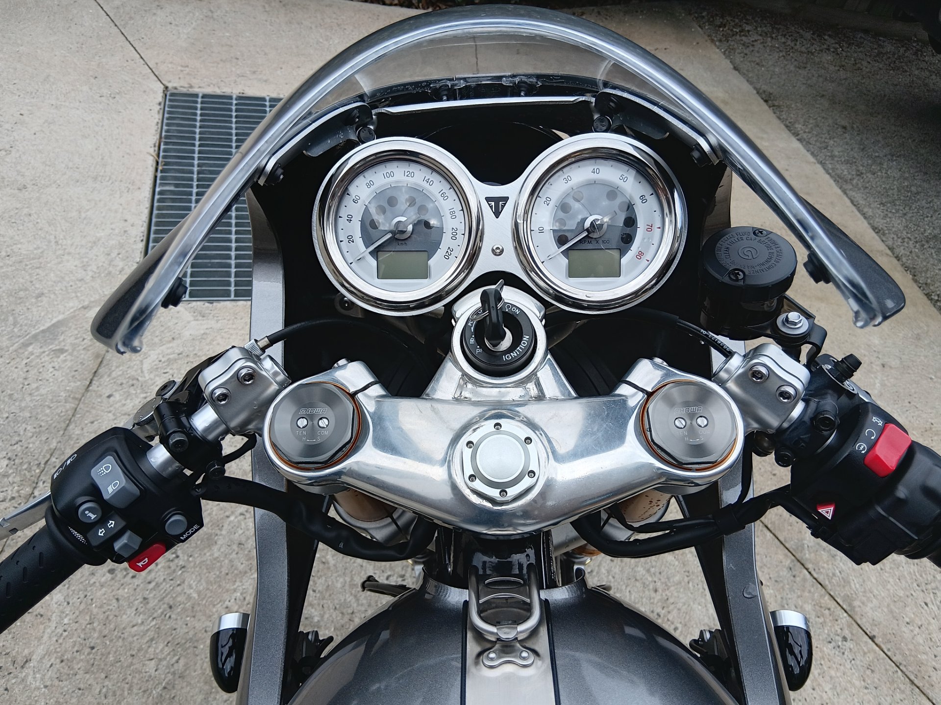 2016 TRIUMPH THRUXTON R 1200 CAFE RACER 