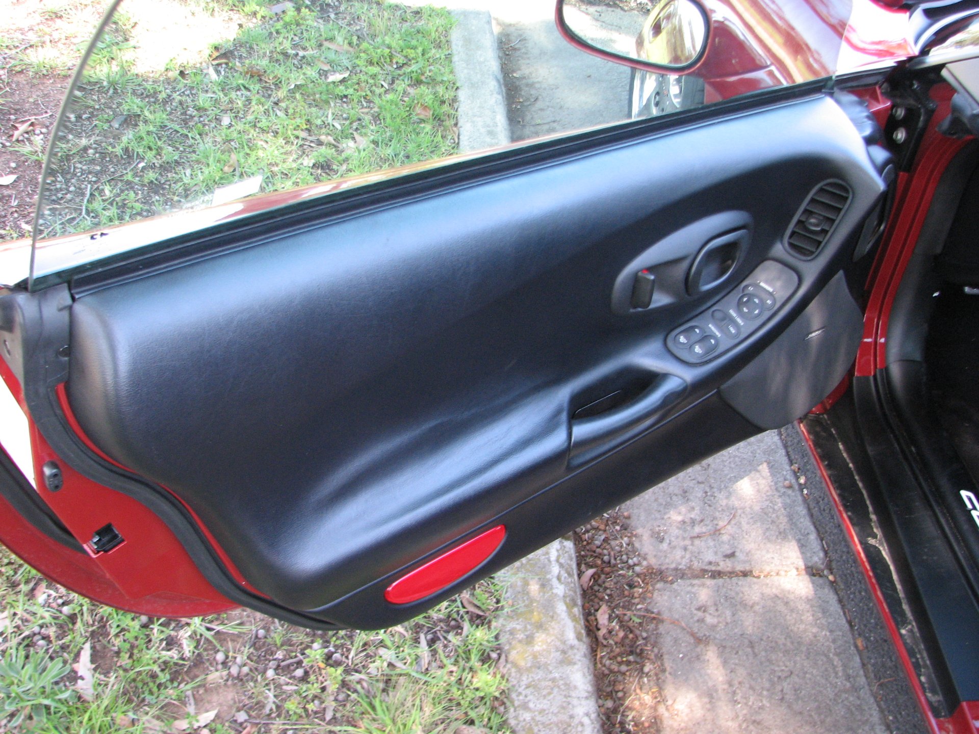 1997 CHEVROLET CORVETTE C5 COUPE