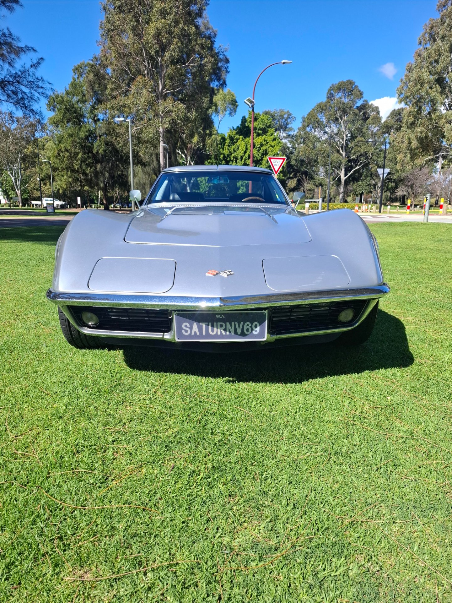 1969 CHEVROLET CORVETTE STINGRAY 4 SP MANUAL 2D COUPE