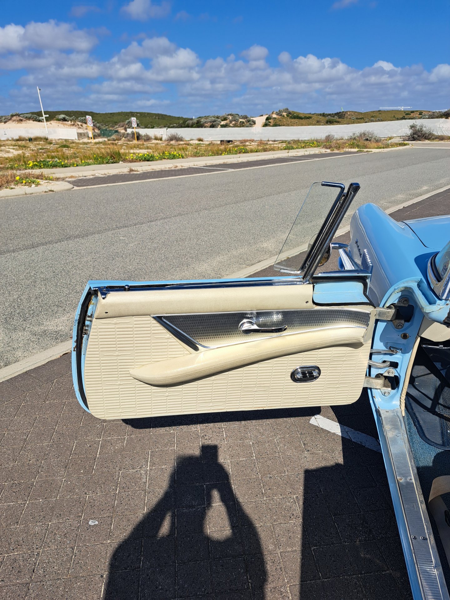 1957 FORD THUNDERBIRD CONVERTIBLE
