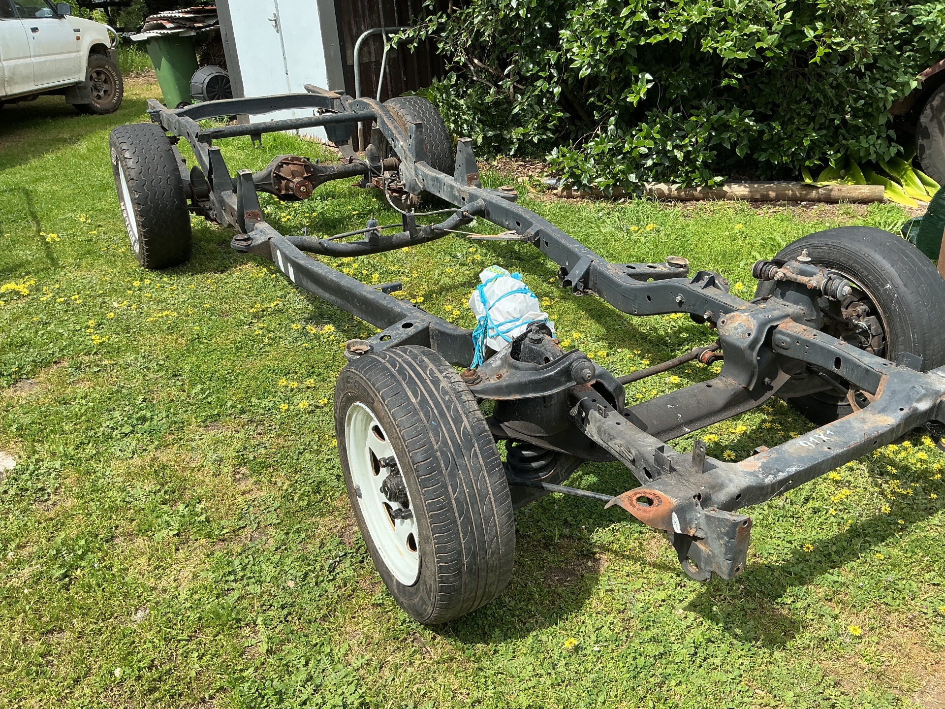 MITSUBISHI 1994 CHASSIS