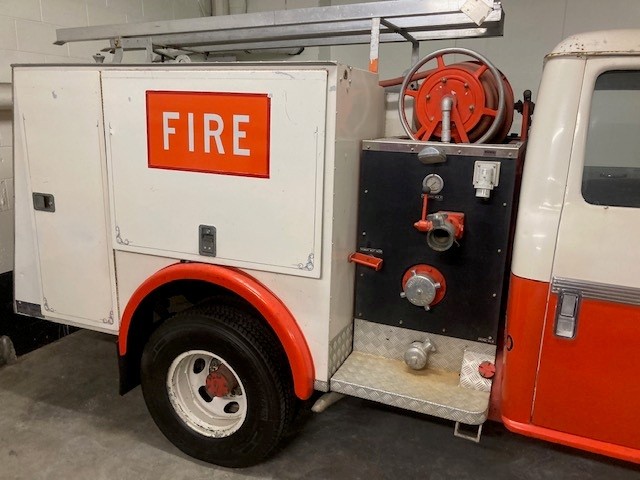 1976 DODGE DSN FIRE MANUAL TRUCK