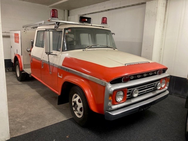 1976 DODGE DSN FIRE MANUAL TRUCK