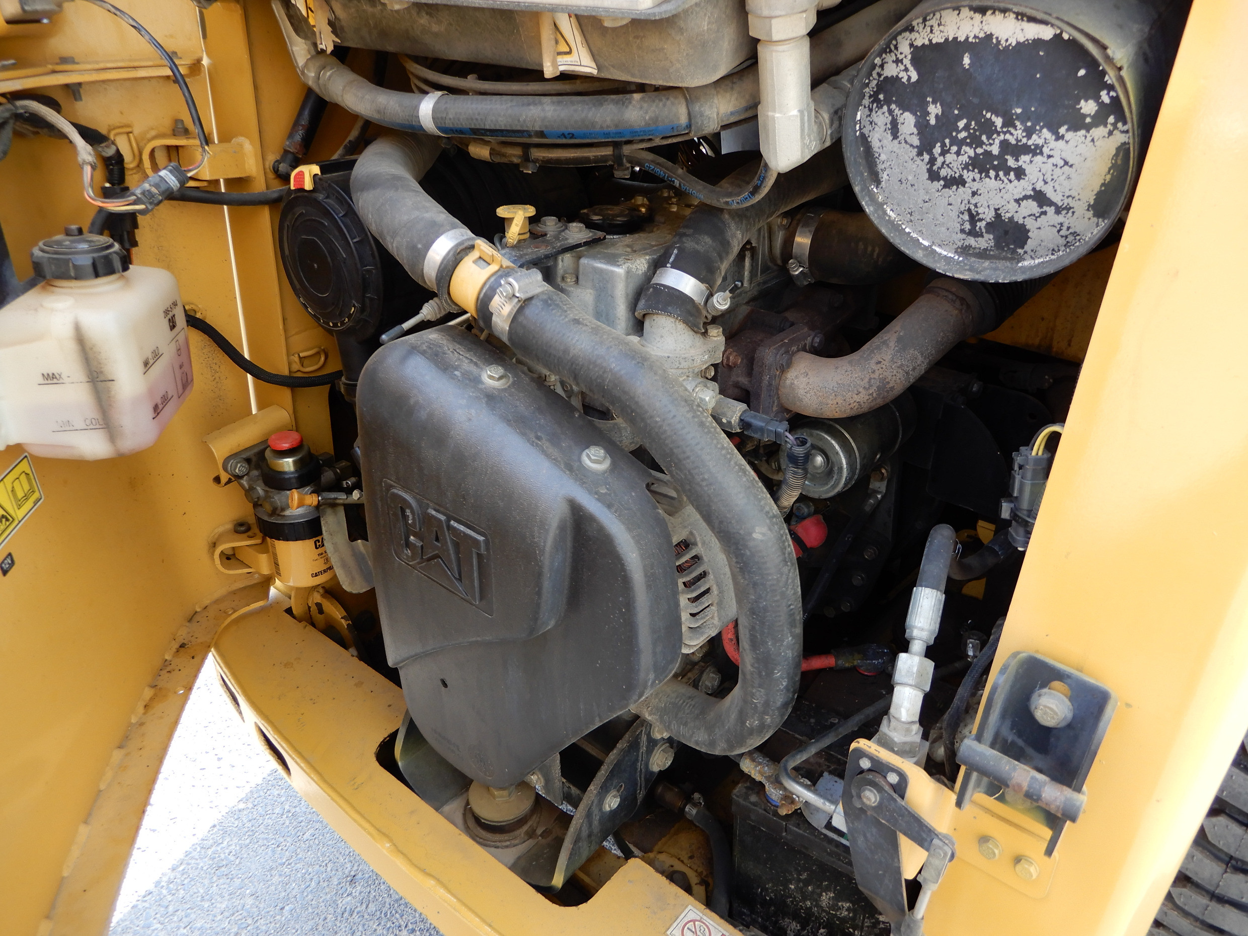 2011 CATERPILLAR 216B SKID STEER LOADER JFTFD5046361 JUST HEAVY