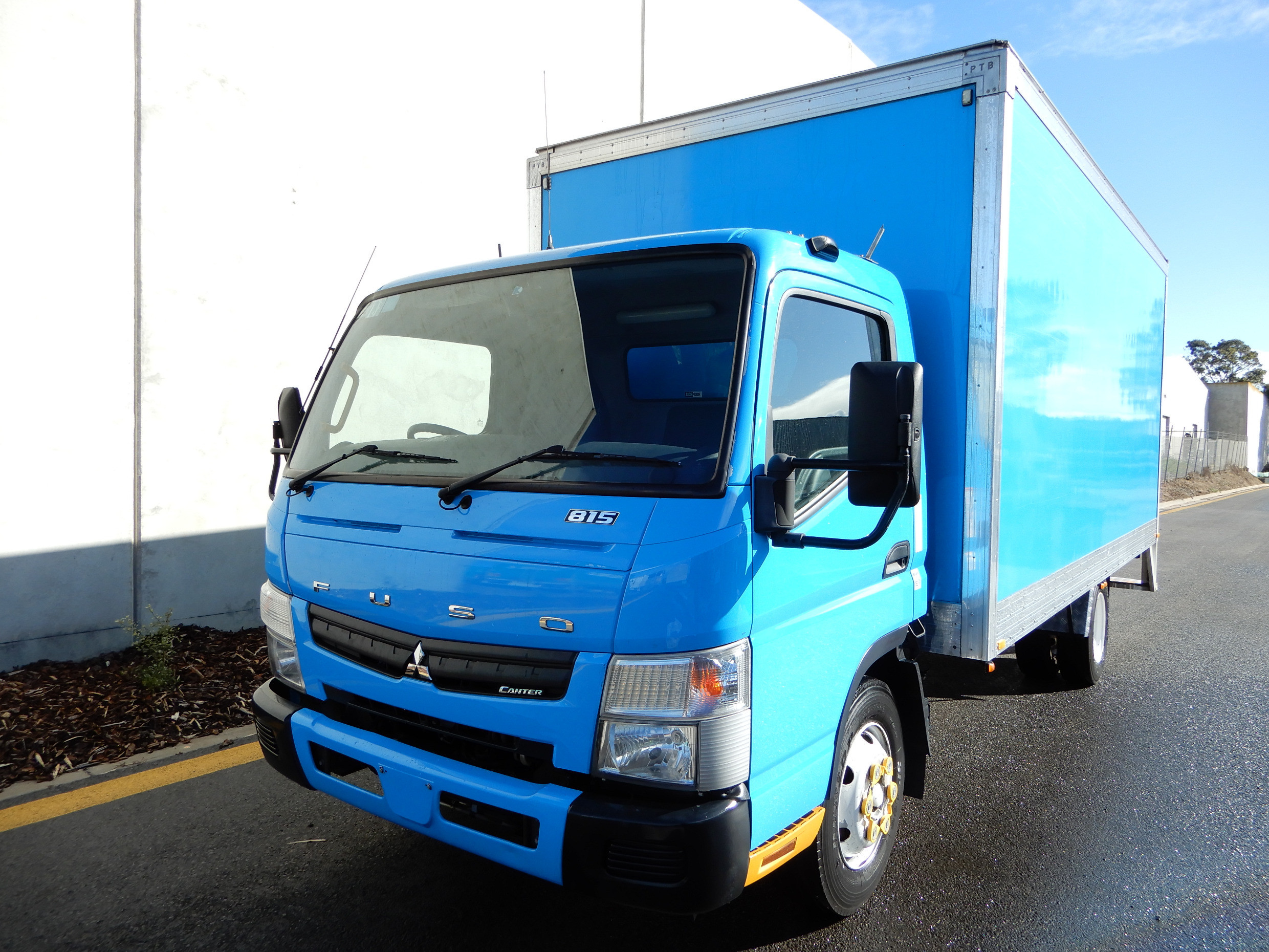 2012 FUSO CANTER 815 TRUCK MANUAL PANTECH