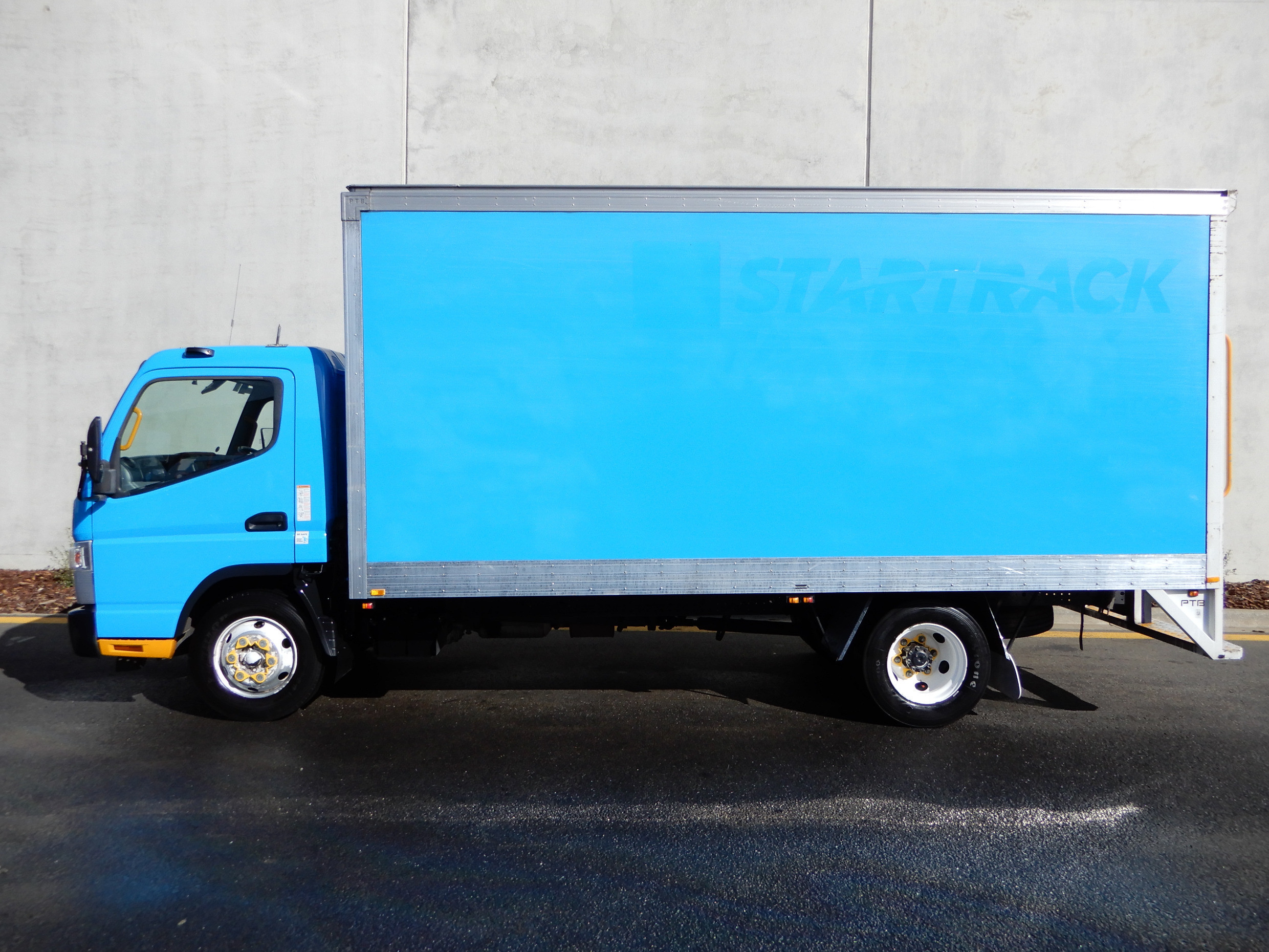 2012 FUSO CANTER 815 TRUCK MANUAL PANTECH
