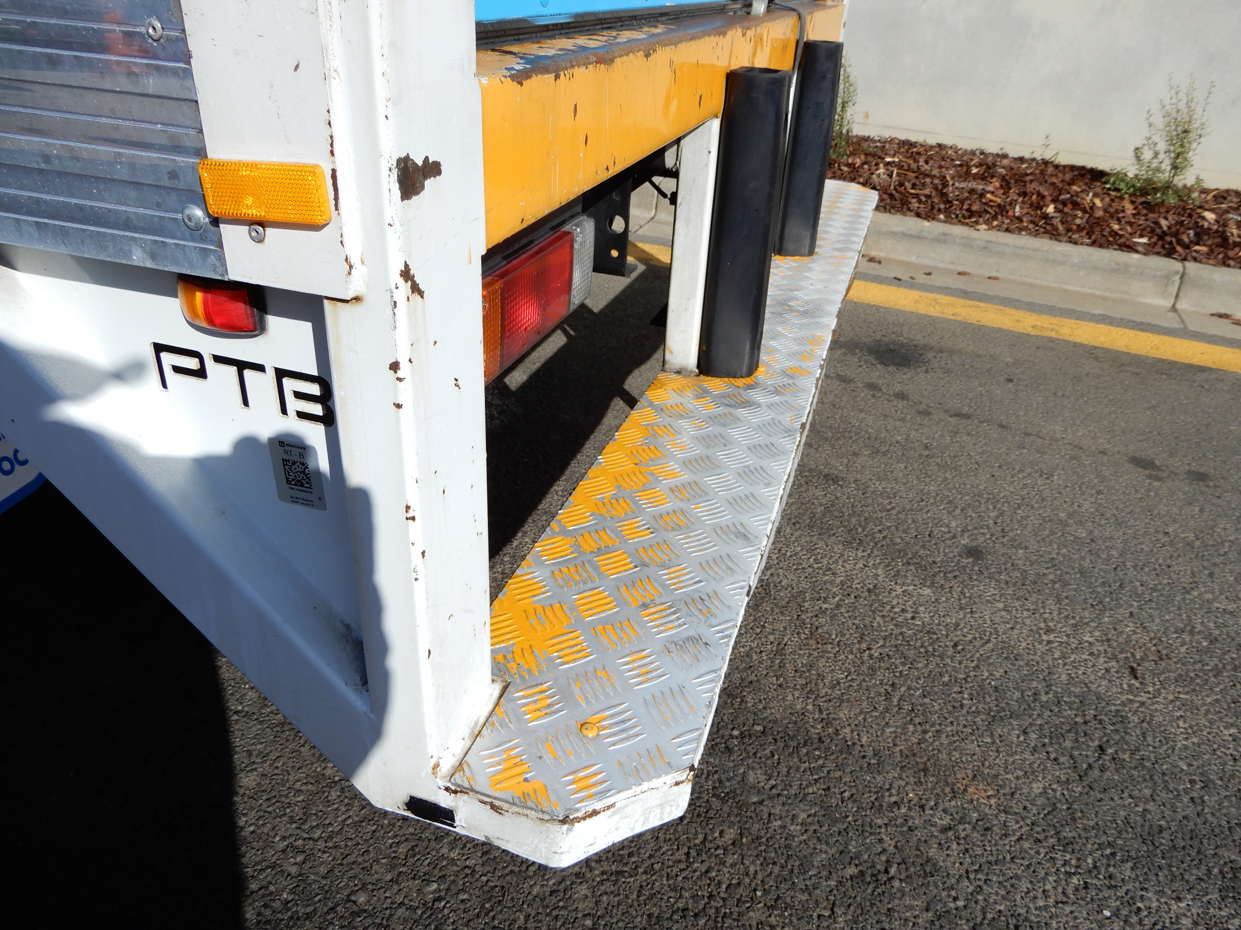 2012 FUSO CANTER 815 TRUCK MANUAL PANTECH