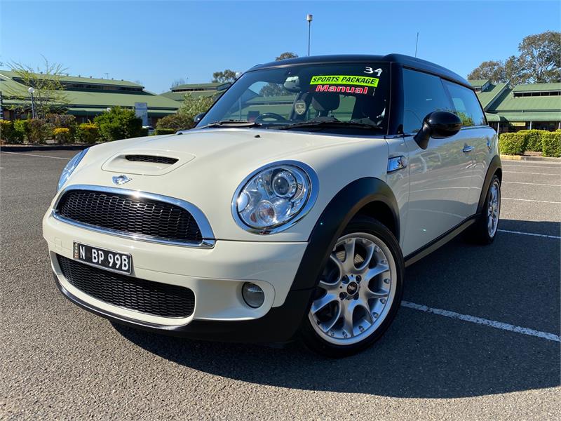 2009 MINI CLUBMAN R55 JOHN COOPER WORKS MANUAL WAGON JFFD5170817 JUST CARS