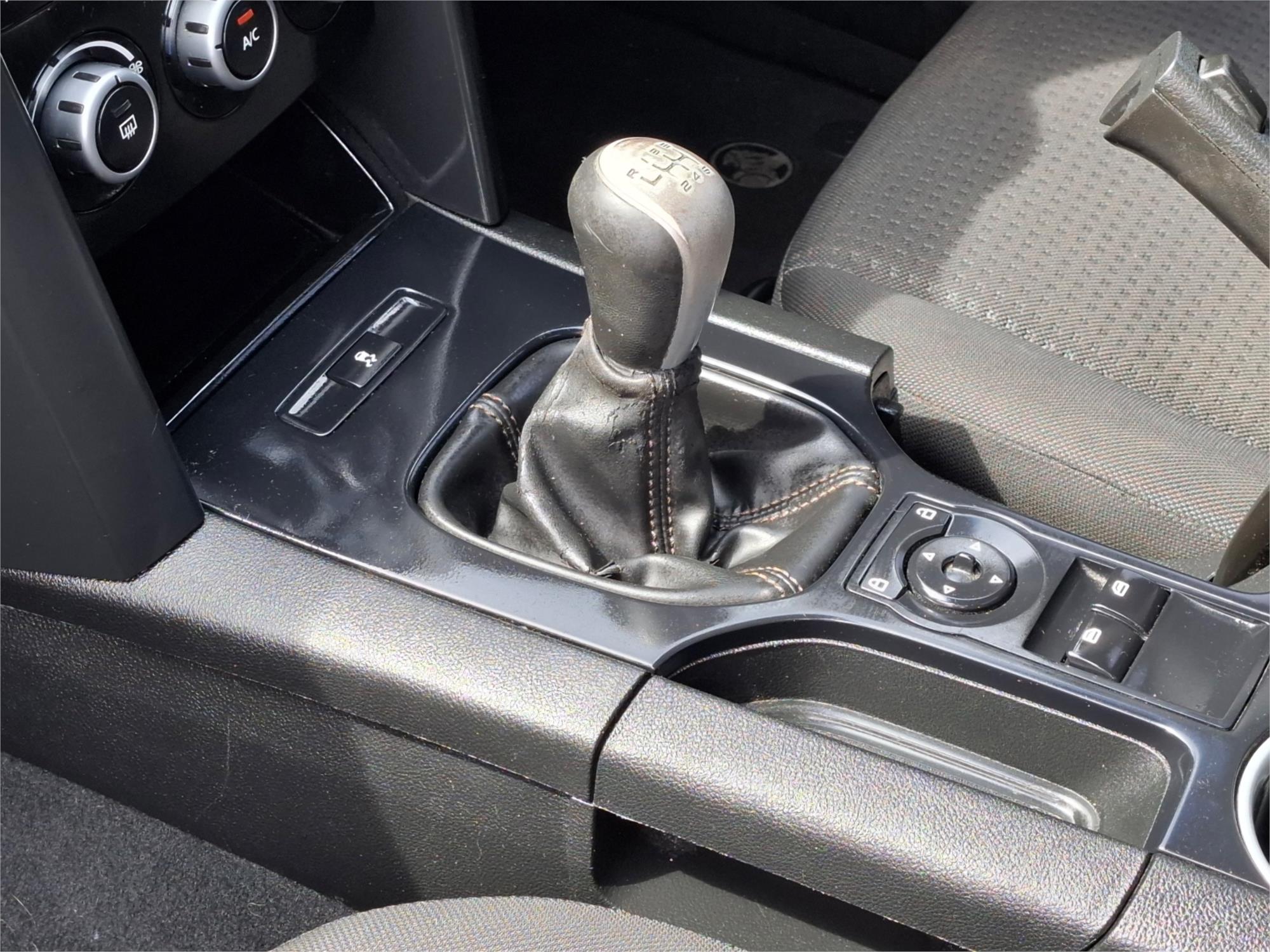 2009 HOLDEN UTE VE MY10 SV6 MAN 6SP 650KG EXTENDED CAB 2D UTILITY