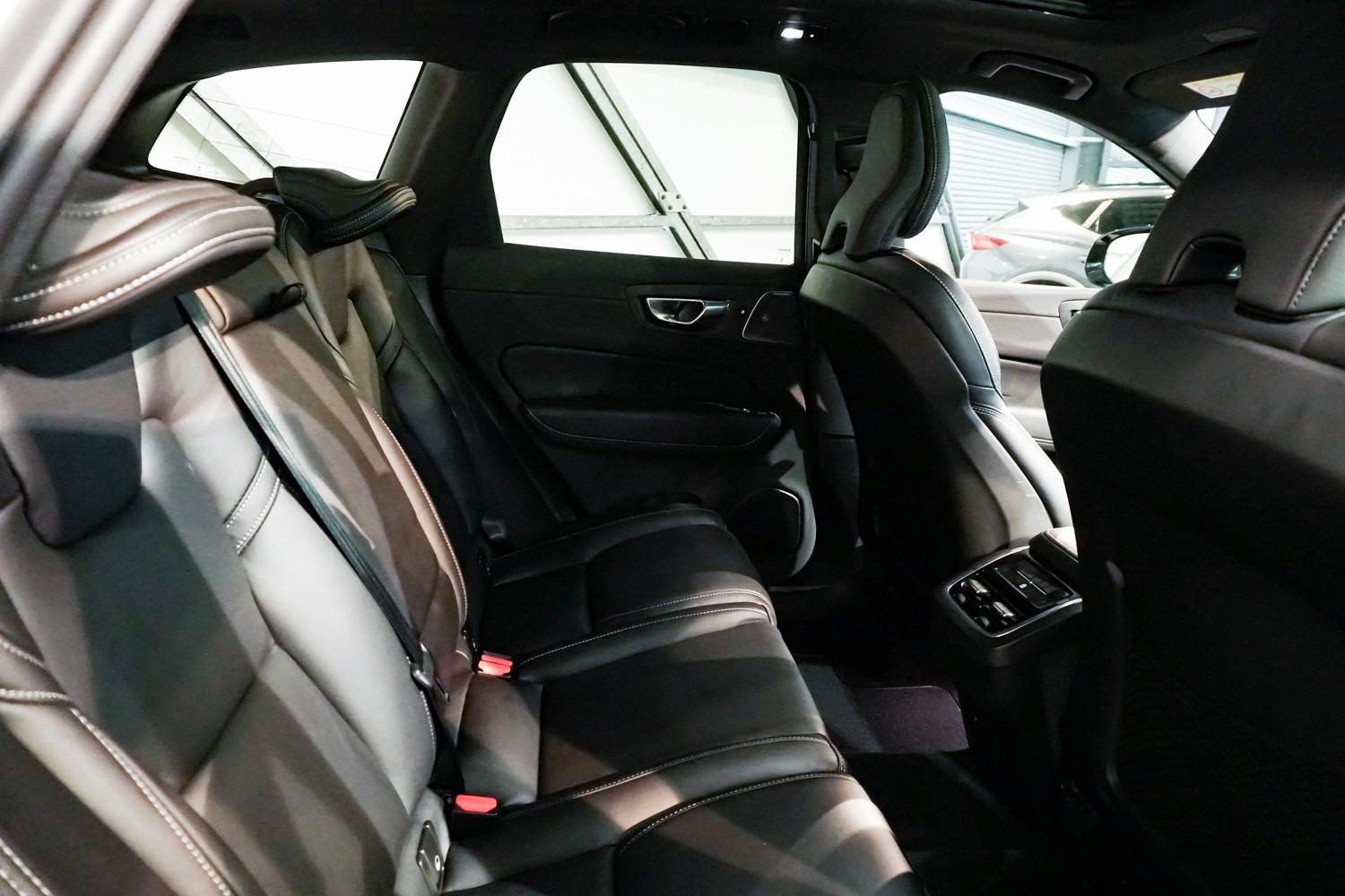 2022 VOLVO XC60 B6 R-DESIGN AUTO AWD MY22 WAGON