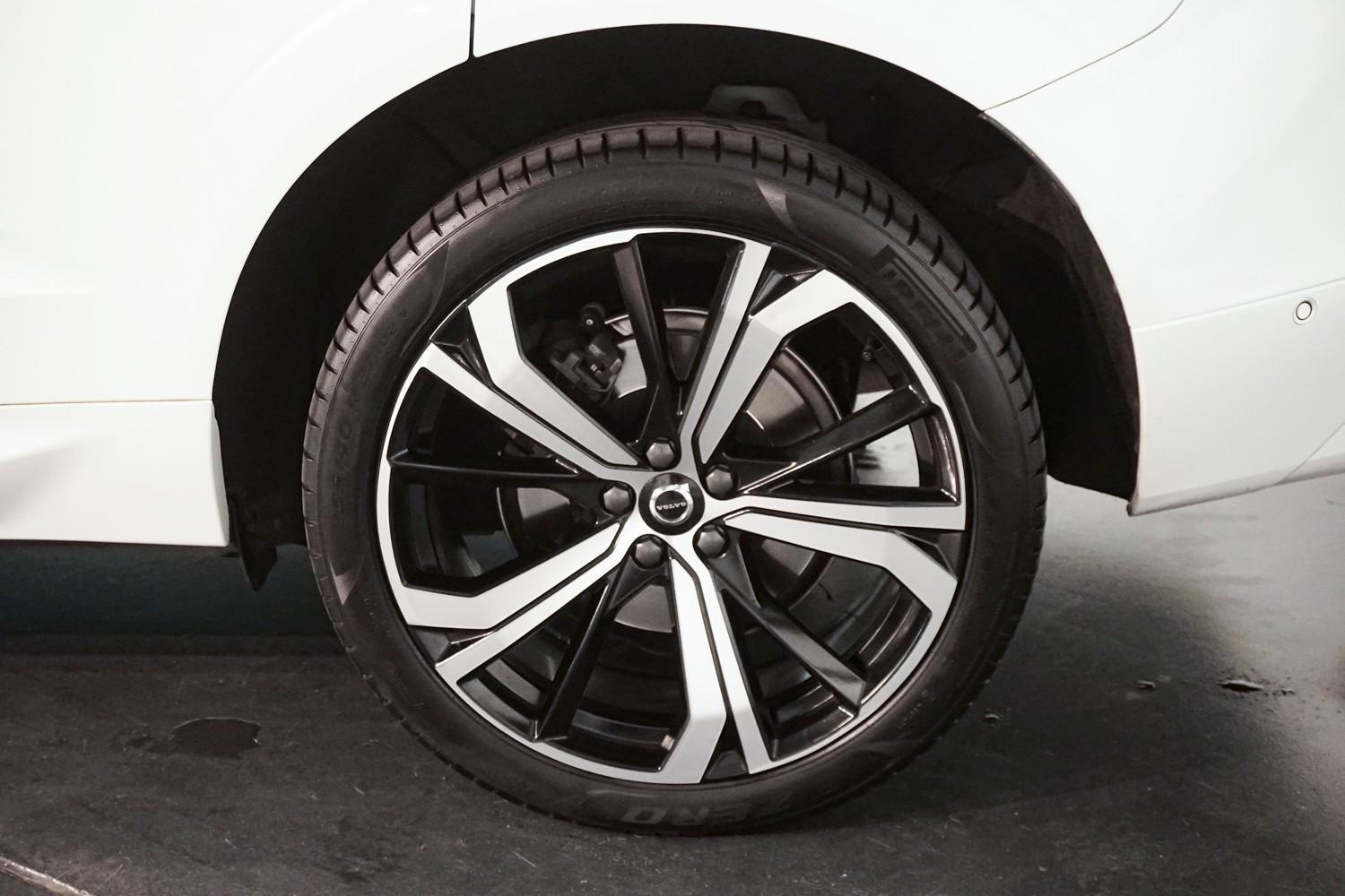 2022 VOLVO XC60 B6 R-DESIGN AUTO AWD MY22 WAGON