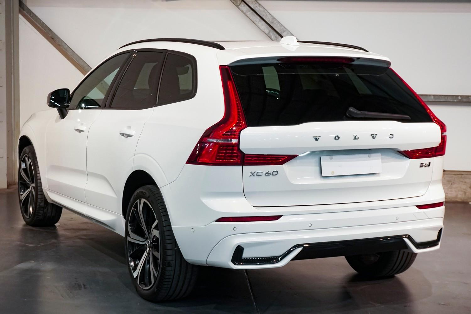 2022 VOLVO XC60 B6 R-DESIGN AUTO AWD MY22 WAGON