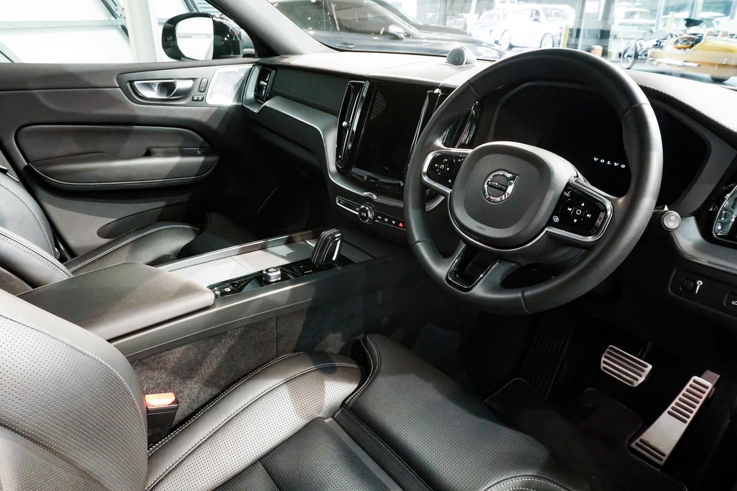 2022 VOLVO XC60 B6 R-DESIGN AUTO AWD MY22 WAGON